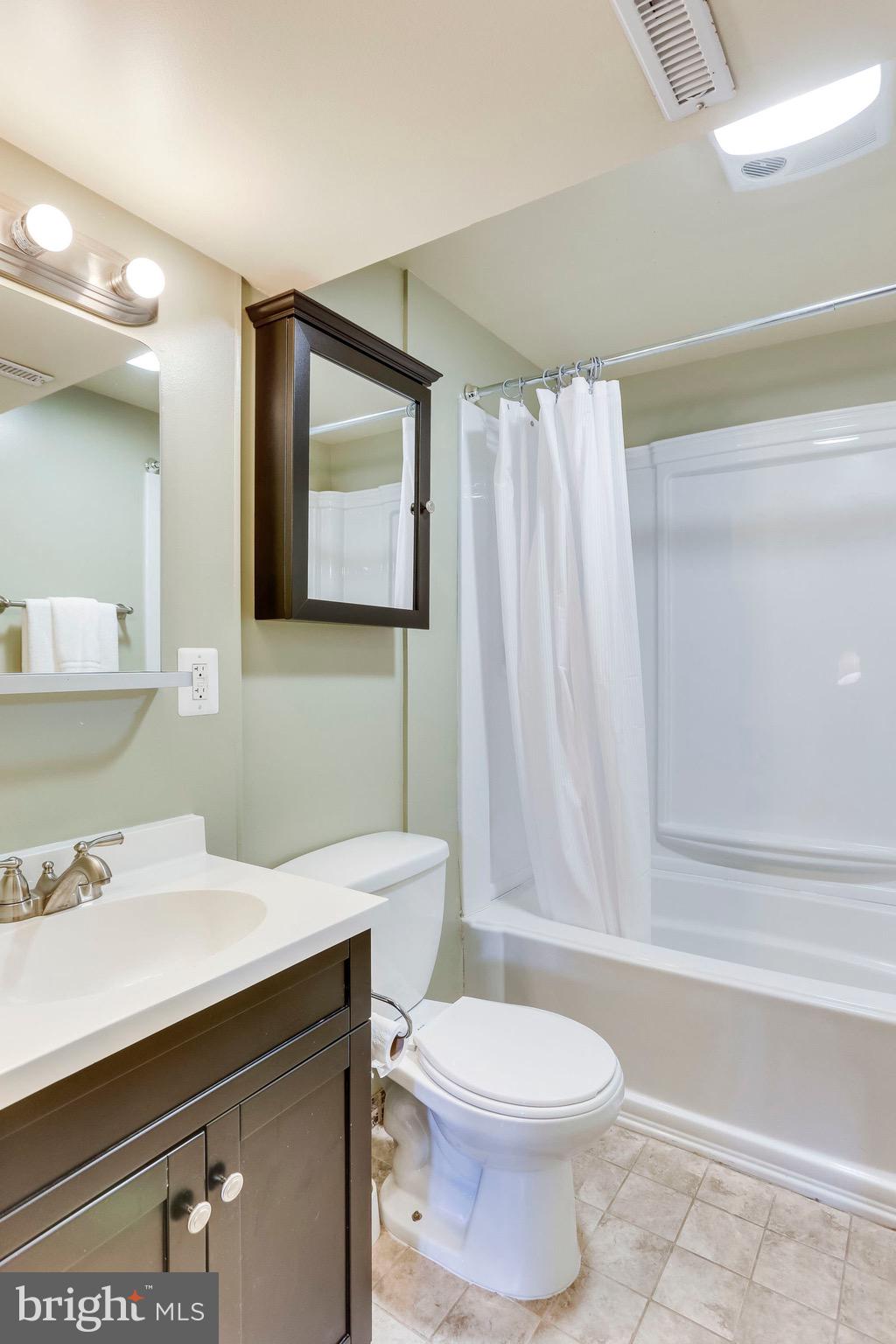 DOMINION HILLS - Residential