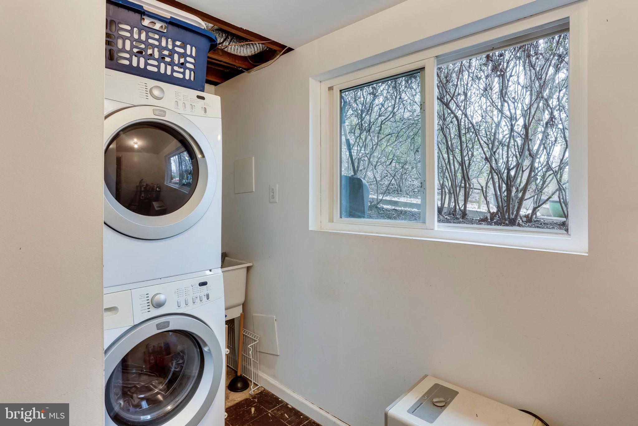 DOMINION HILLS - Residential