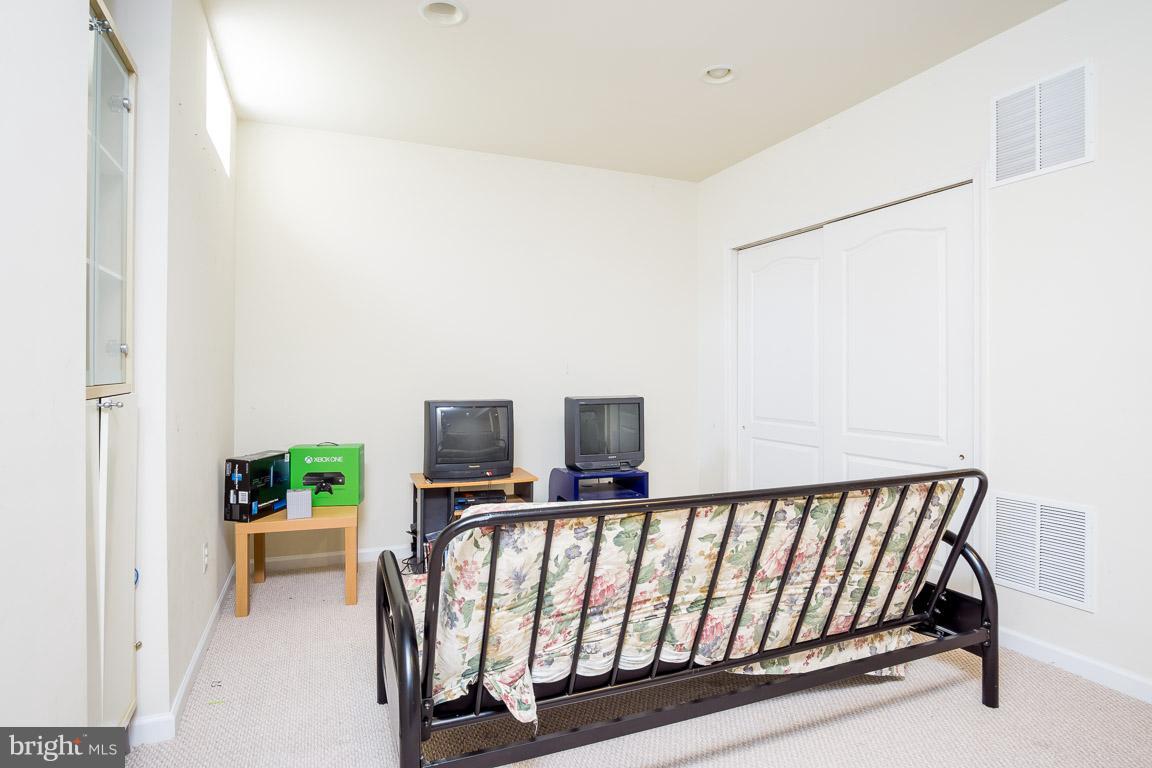 DOMINION VALLEY COUNTRY CLUB - Residential