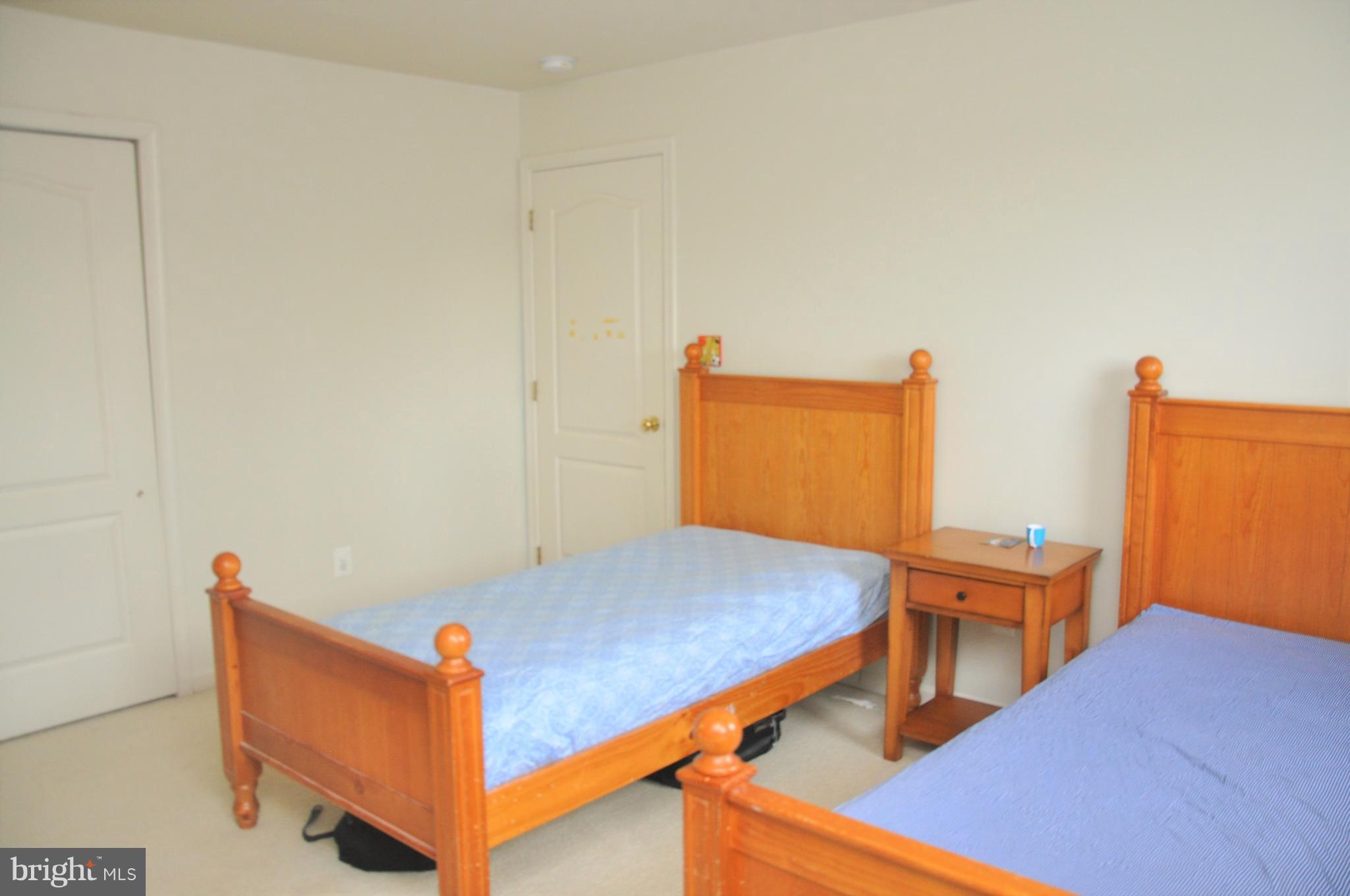 DOMINION VALLEY COUNTRY CLUB - Residential