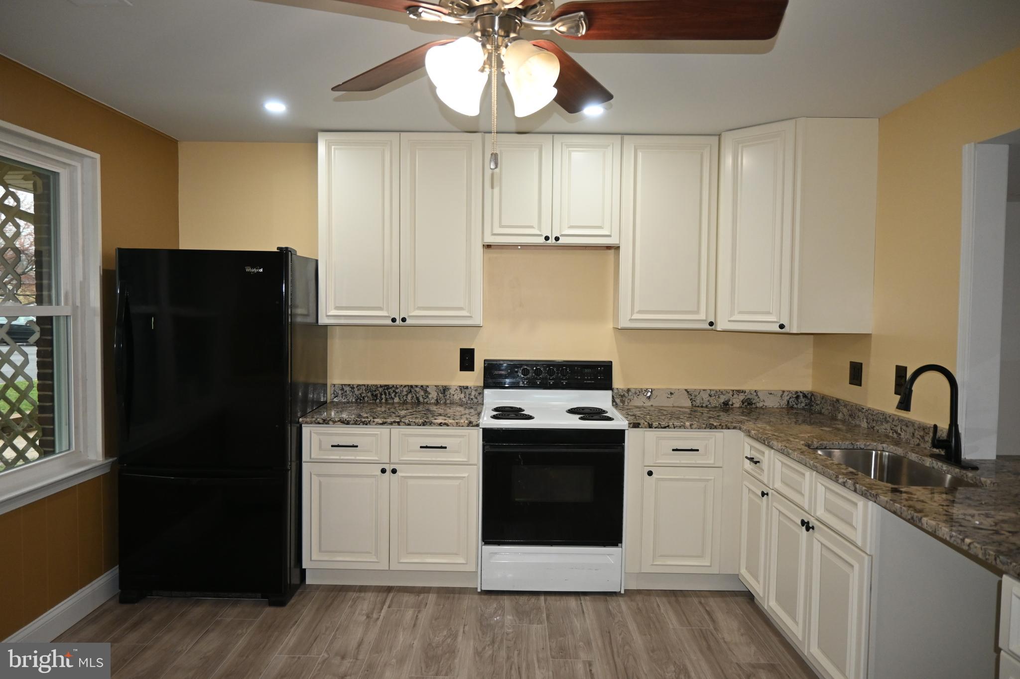 GREEN MEADOWS - Residential