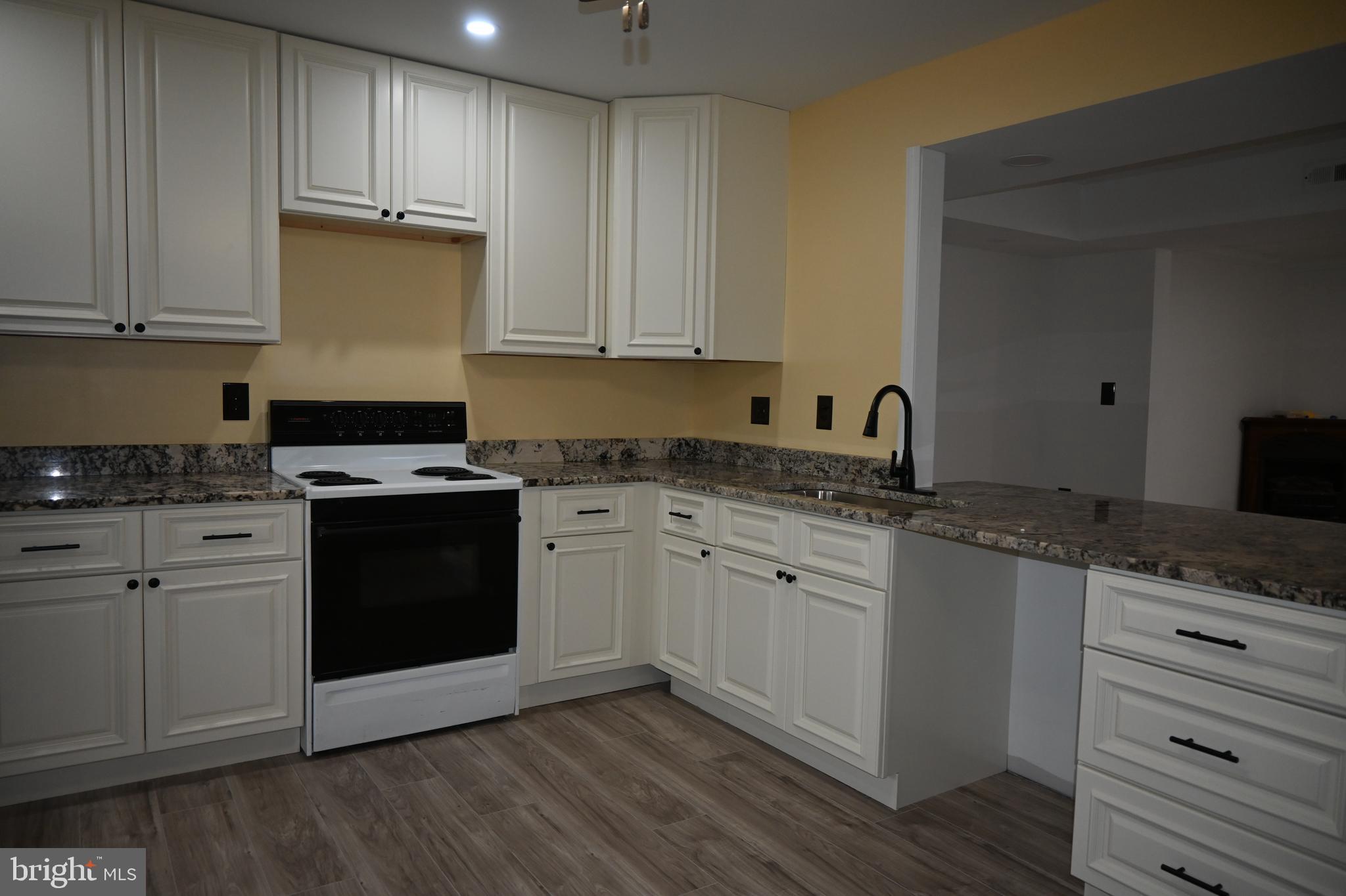 GREEN MEADOWS - Residential