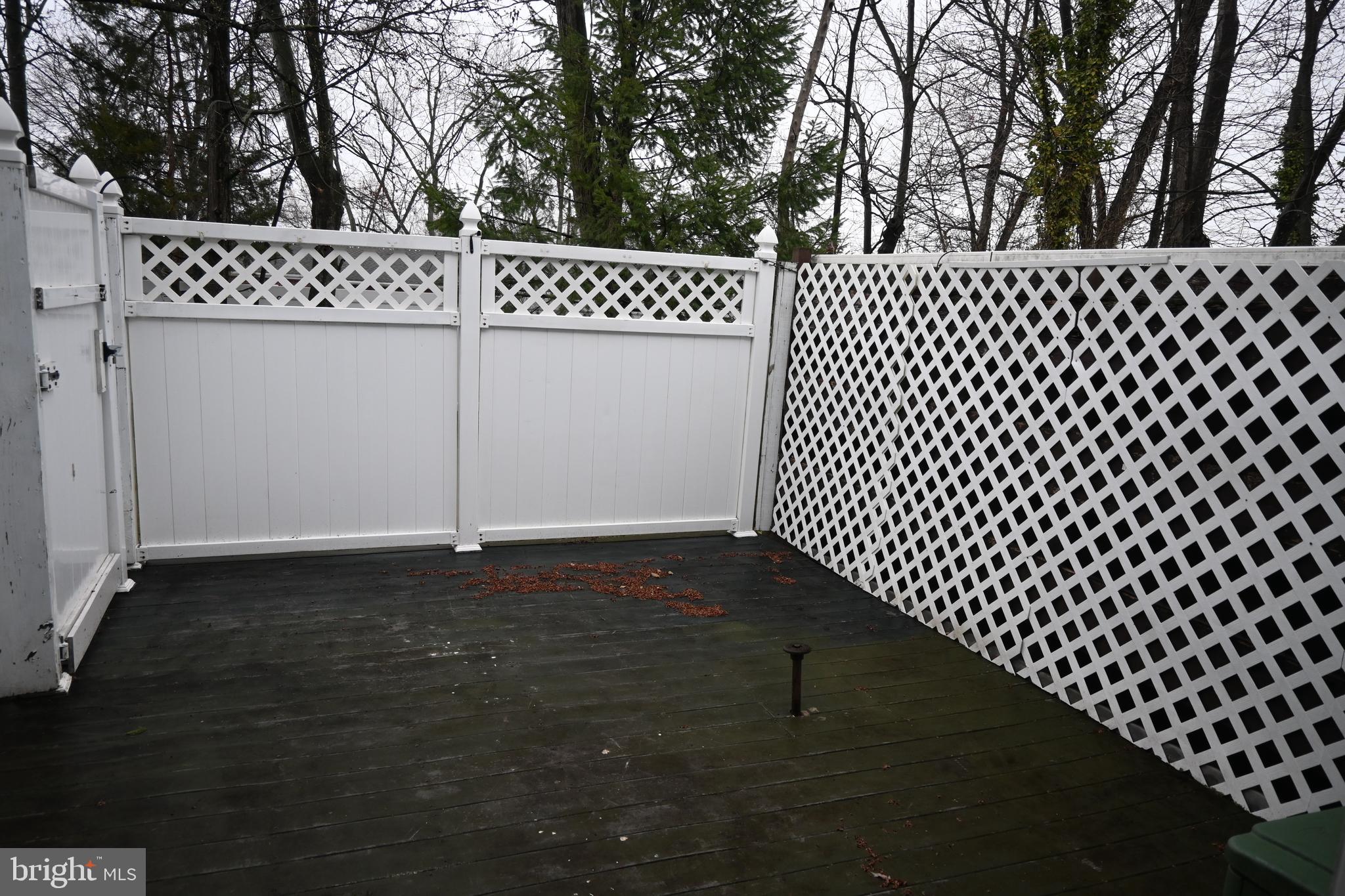 GREEN MEADOWS - Residential