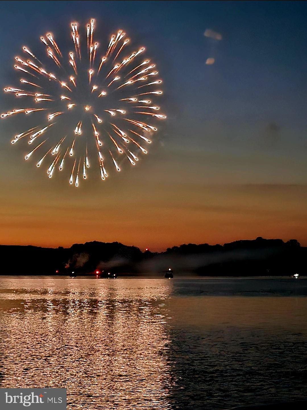 LAKE MEADE - Residential