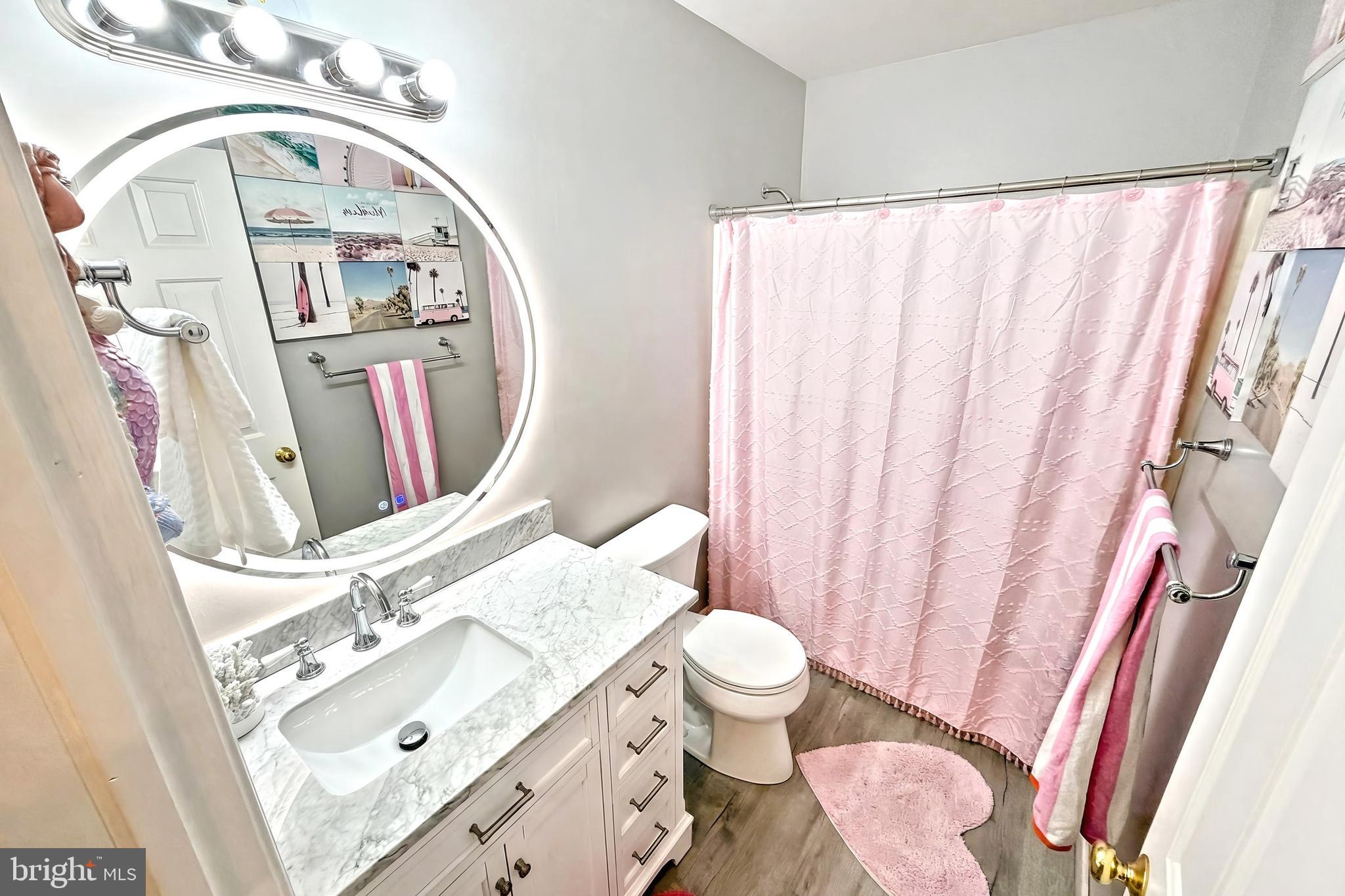 LAKE MEADE - Residential