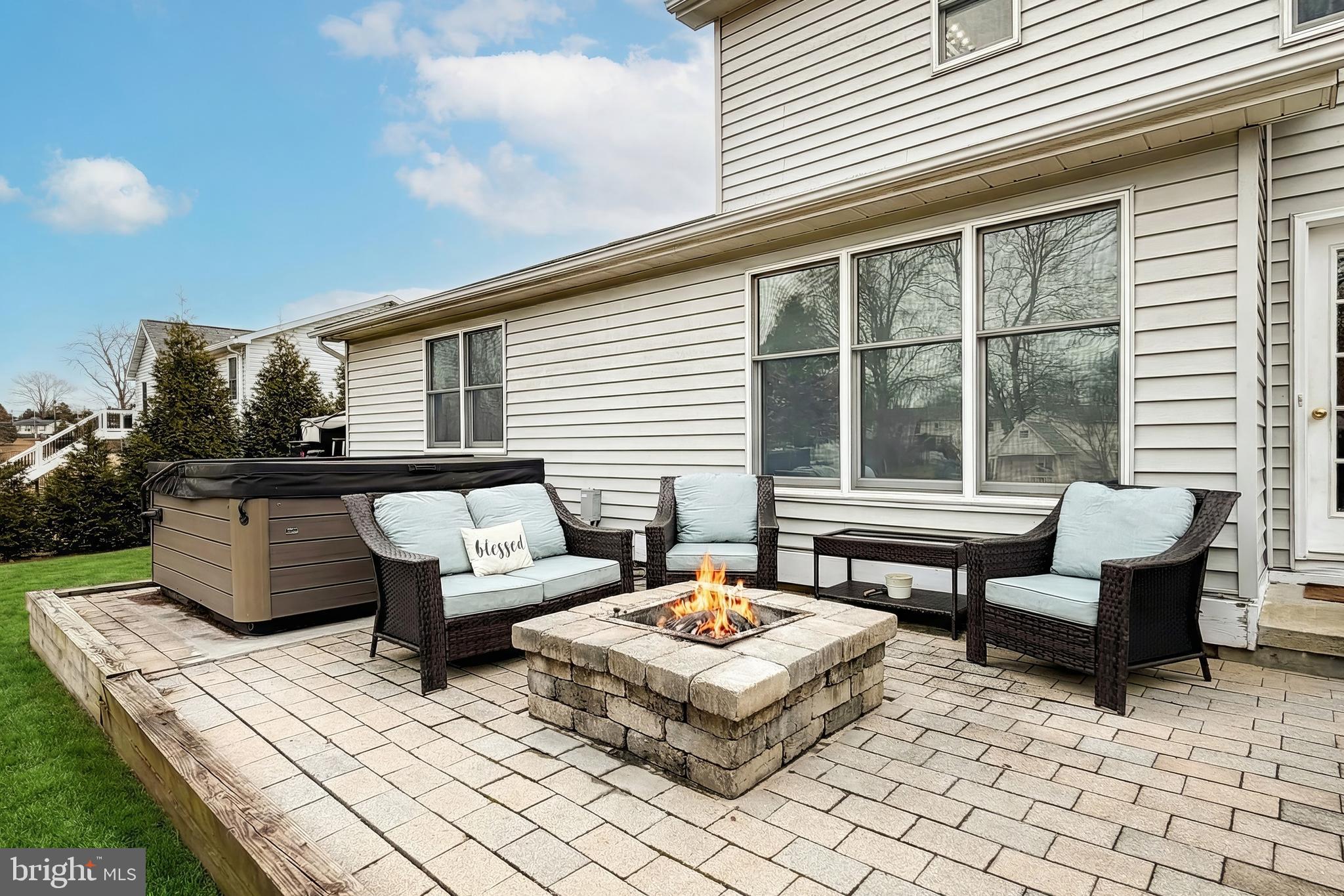 LAKE MEADE - Residential