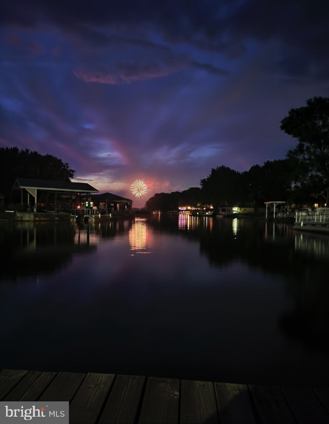 LAKE MEADE - Residential