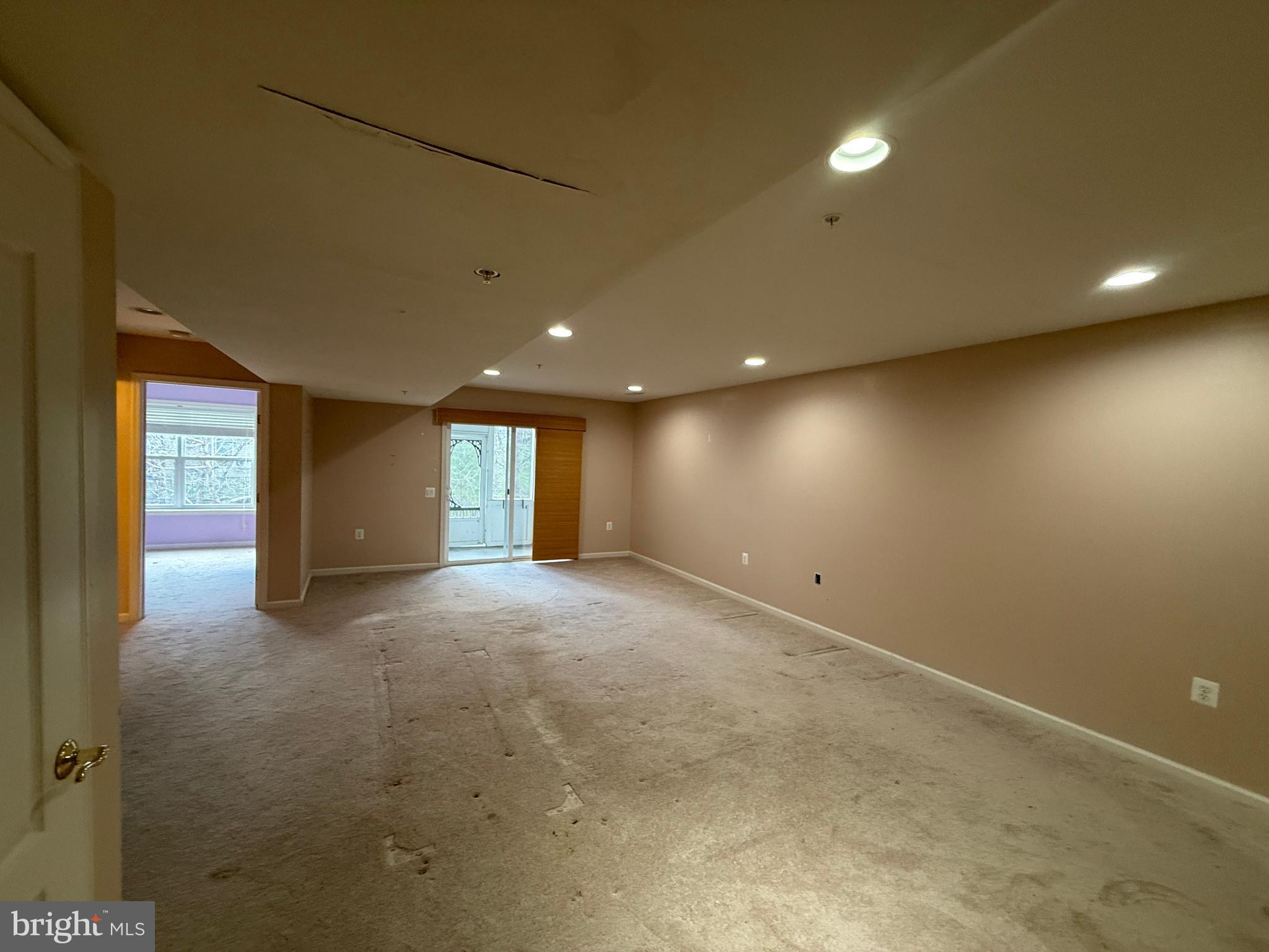 THE VILLAS AT FALLS RUN - Residential