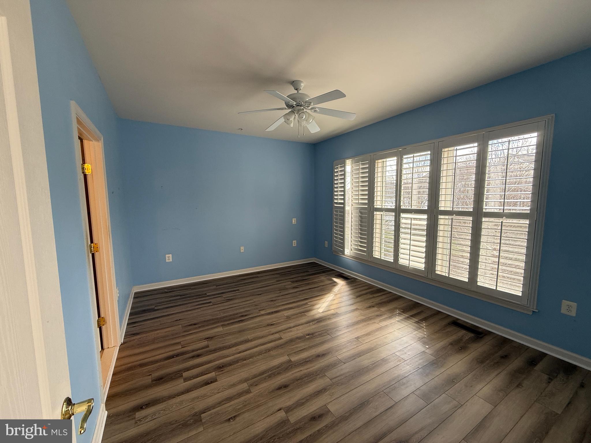 THE VILLAS AT FALLS RUN - Residential