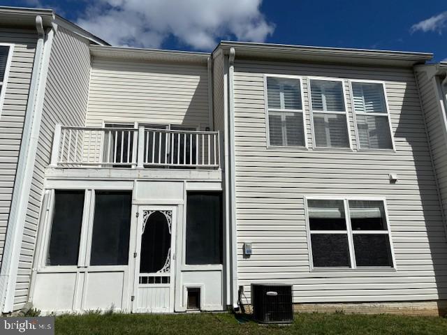 THE VILLAS AT FALLS RUN - Residential