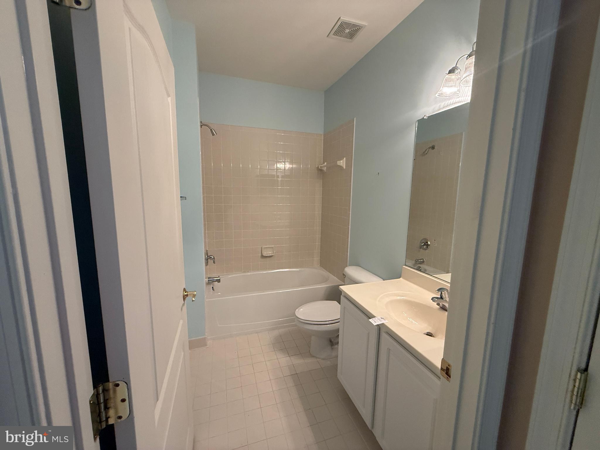 THE VILLAS AT FALLS RUN - Residential