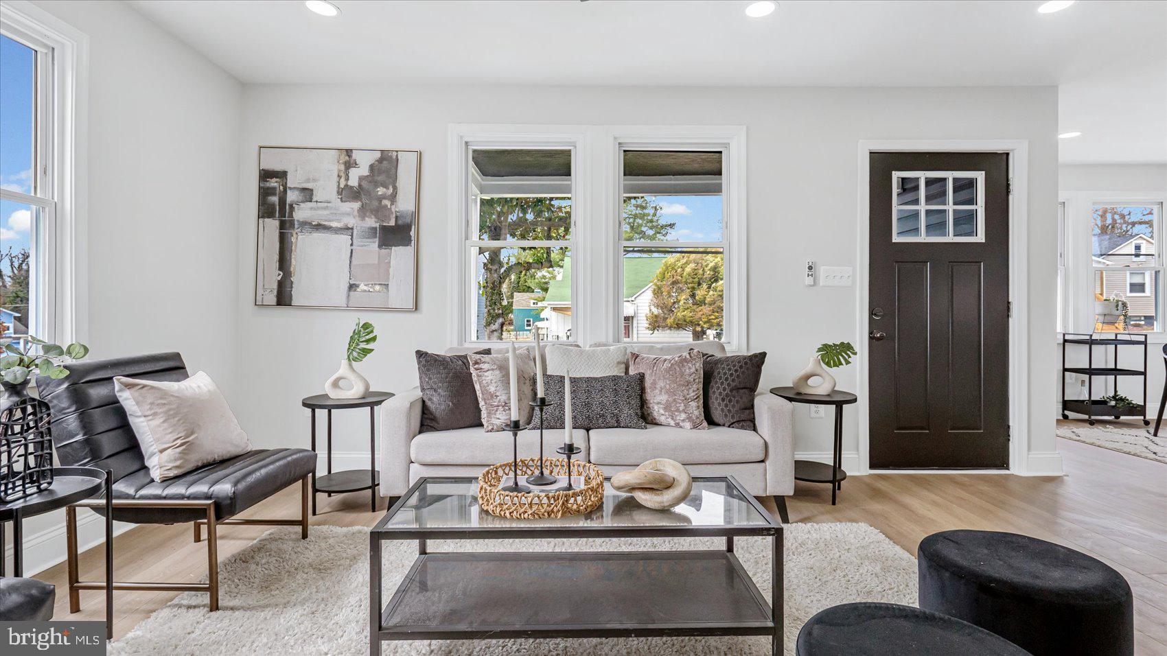 BROAD ACRES - Residential