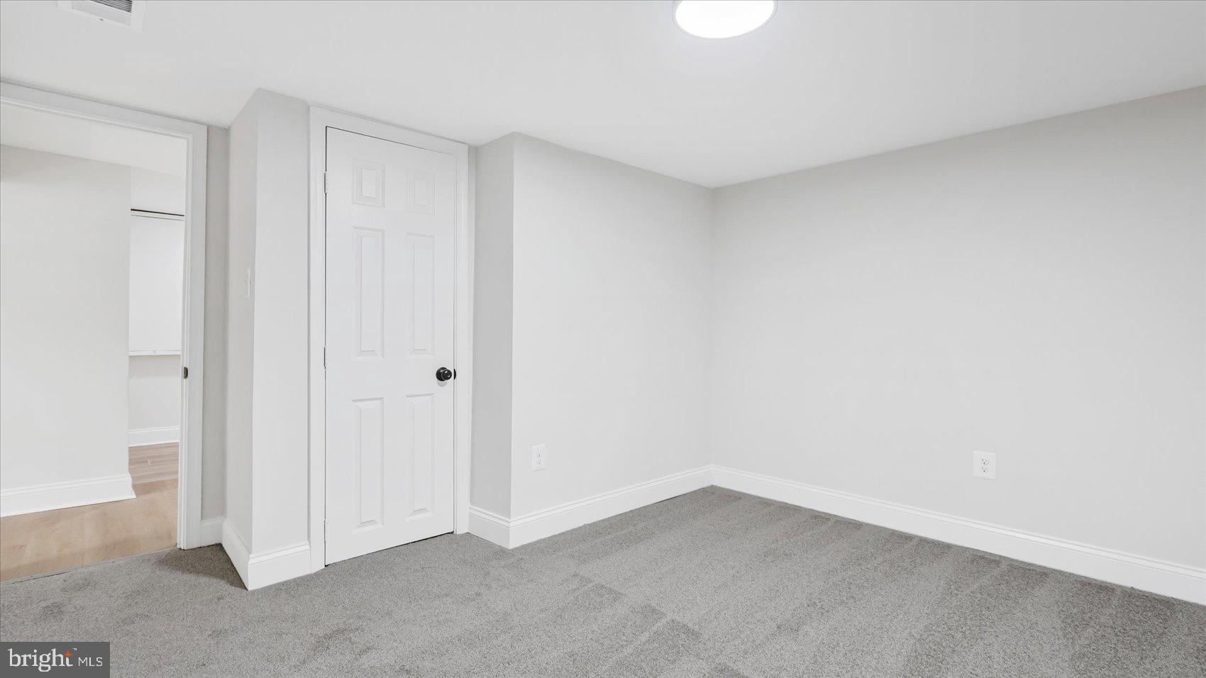 BROAD ACRES - Residential