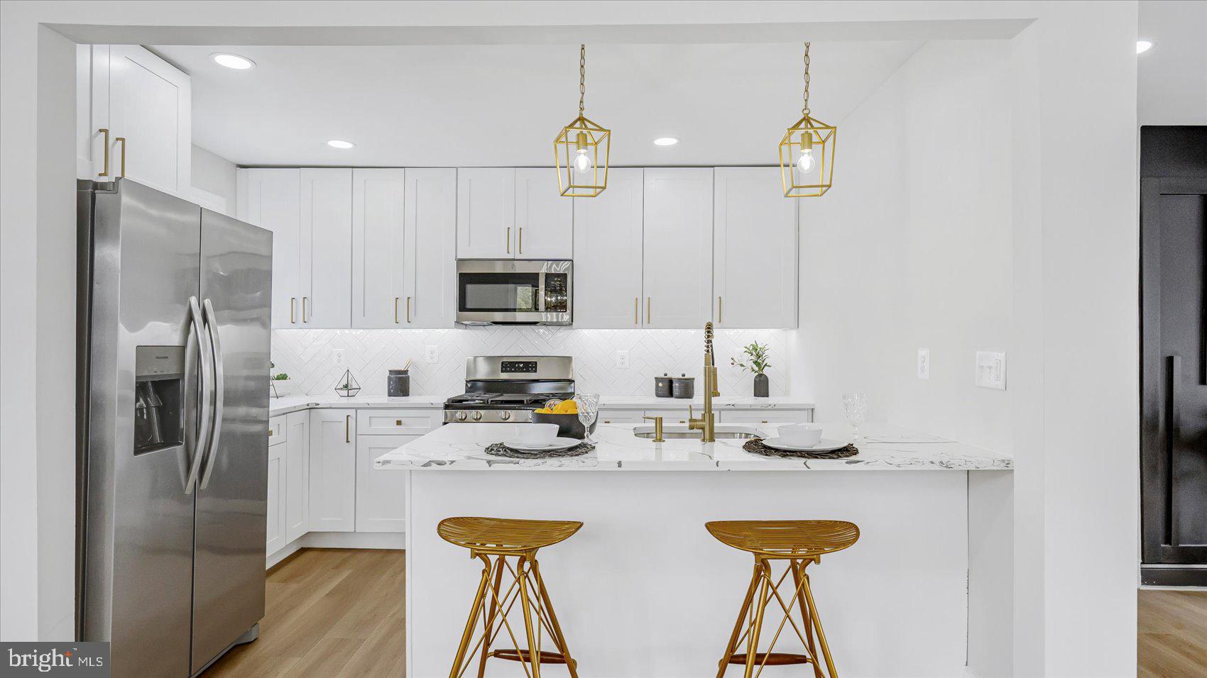 BROAD ACRES - Residential