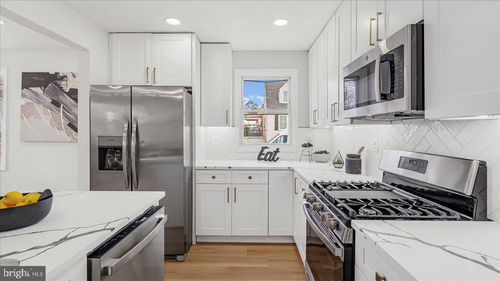 BROAD ACRES - Residential