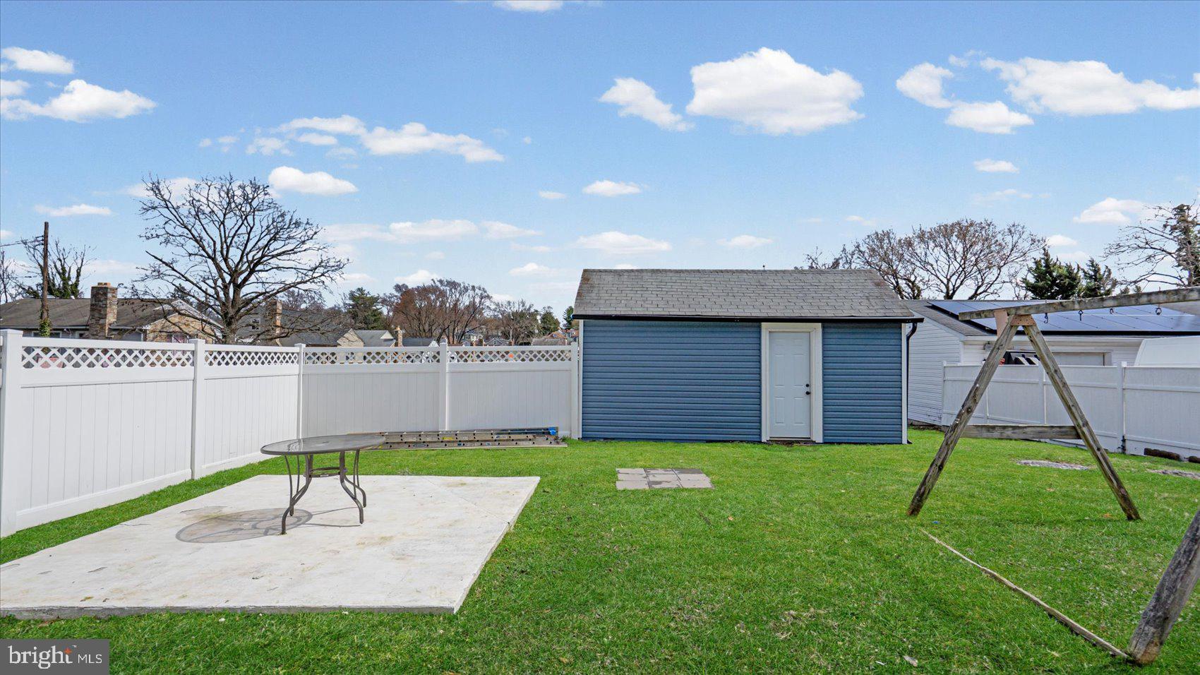 BROAD ACRES - Residential