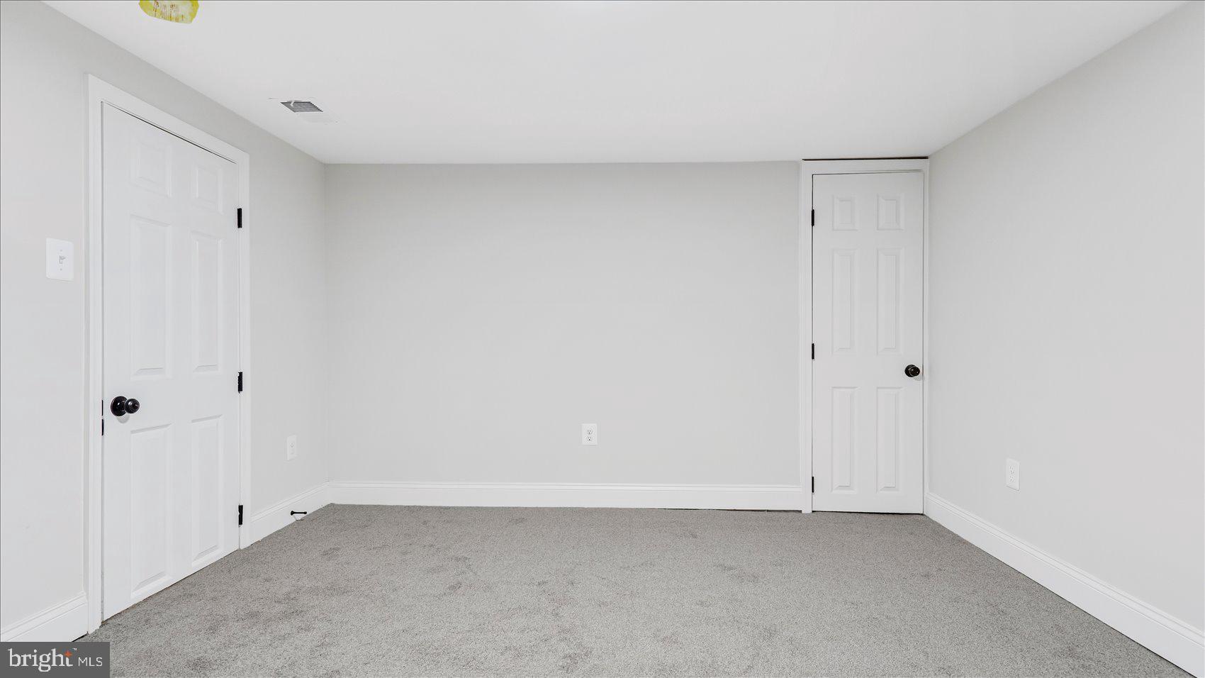 BROAD ACRES - Residential