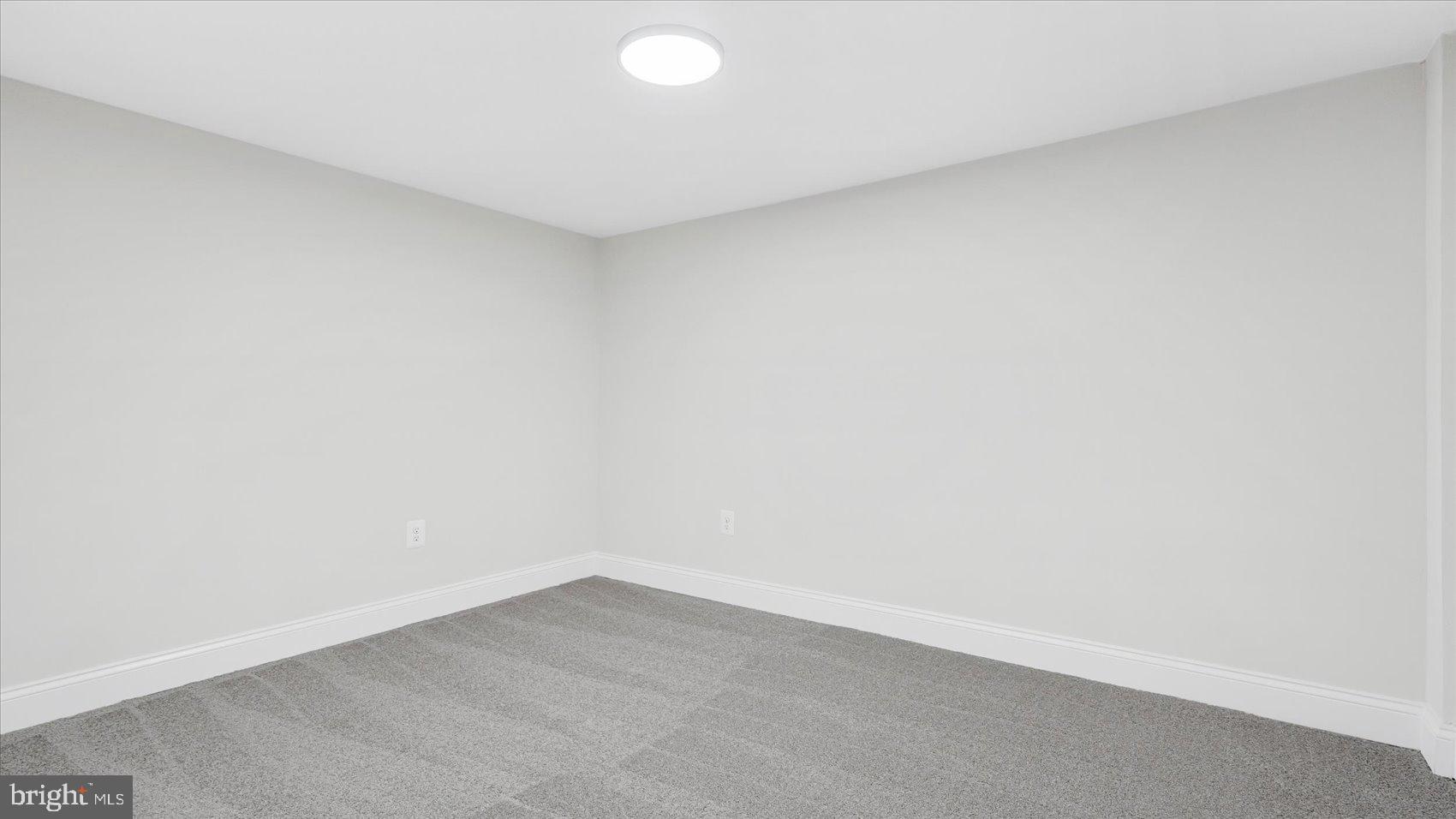 BROAD ACRES - Residential