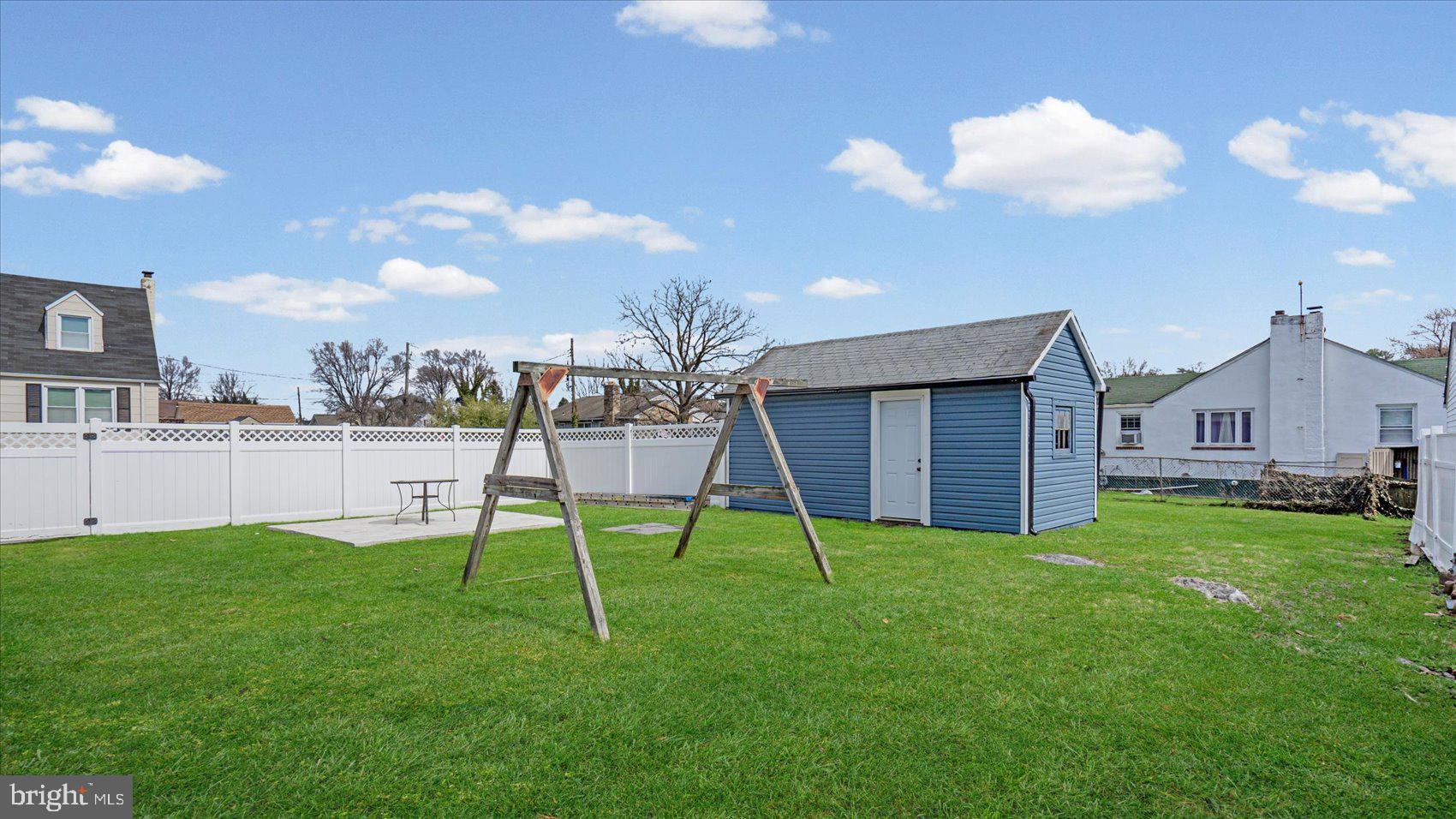 BROAD ACRES - Residential