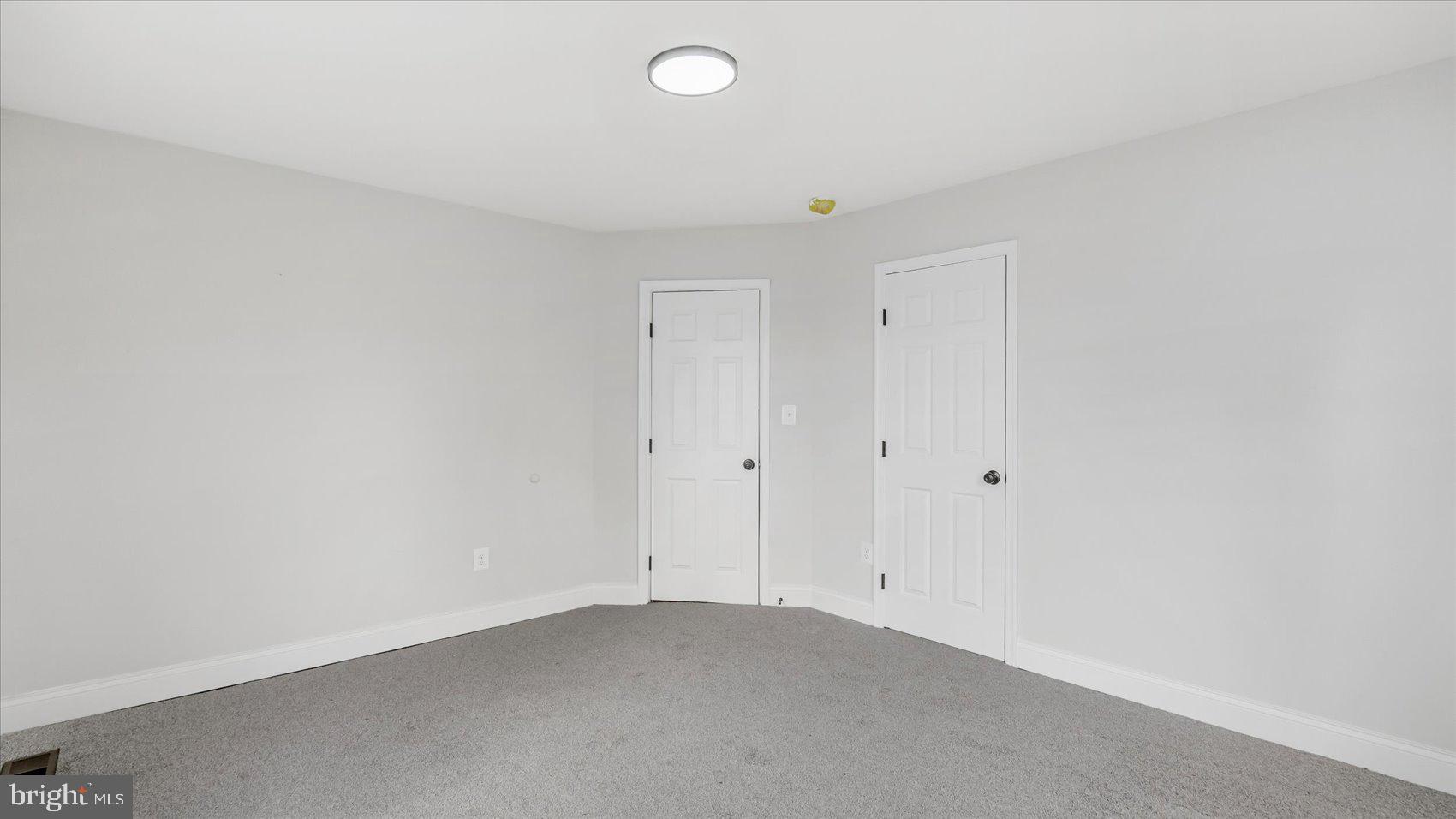 BROAD ACRES - Residential