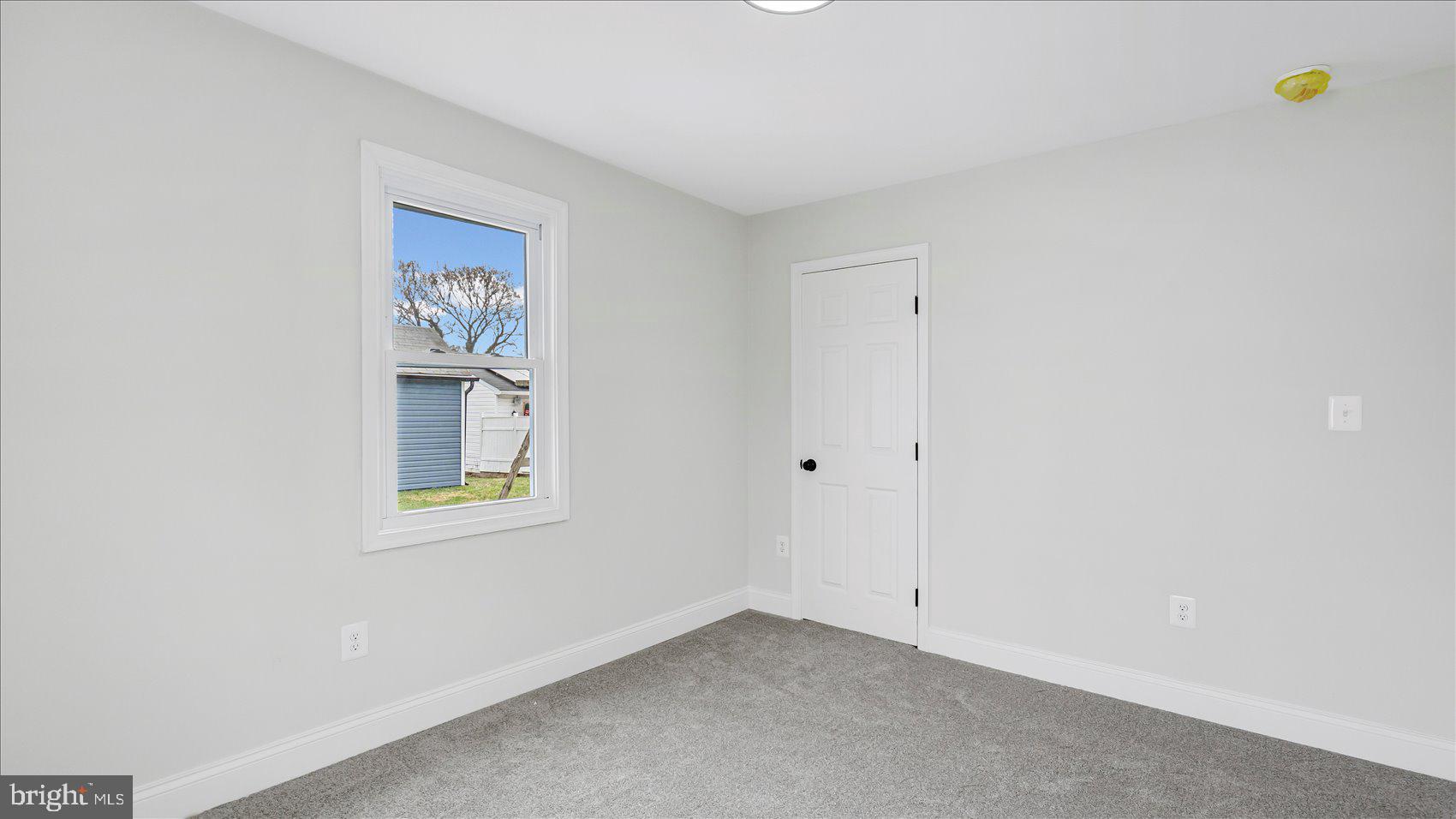 BROAD ACRES - Residential