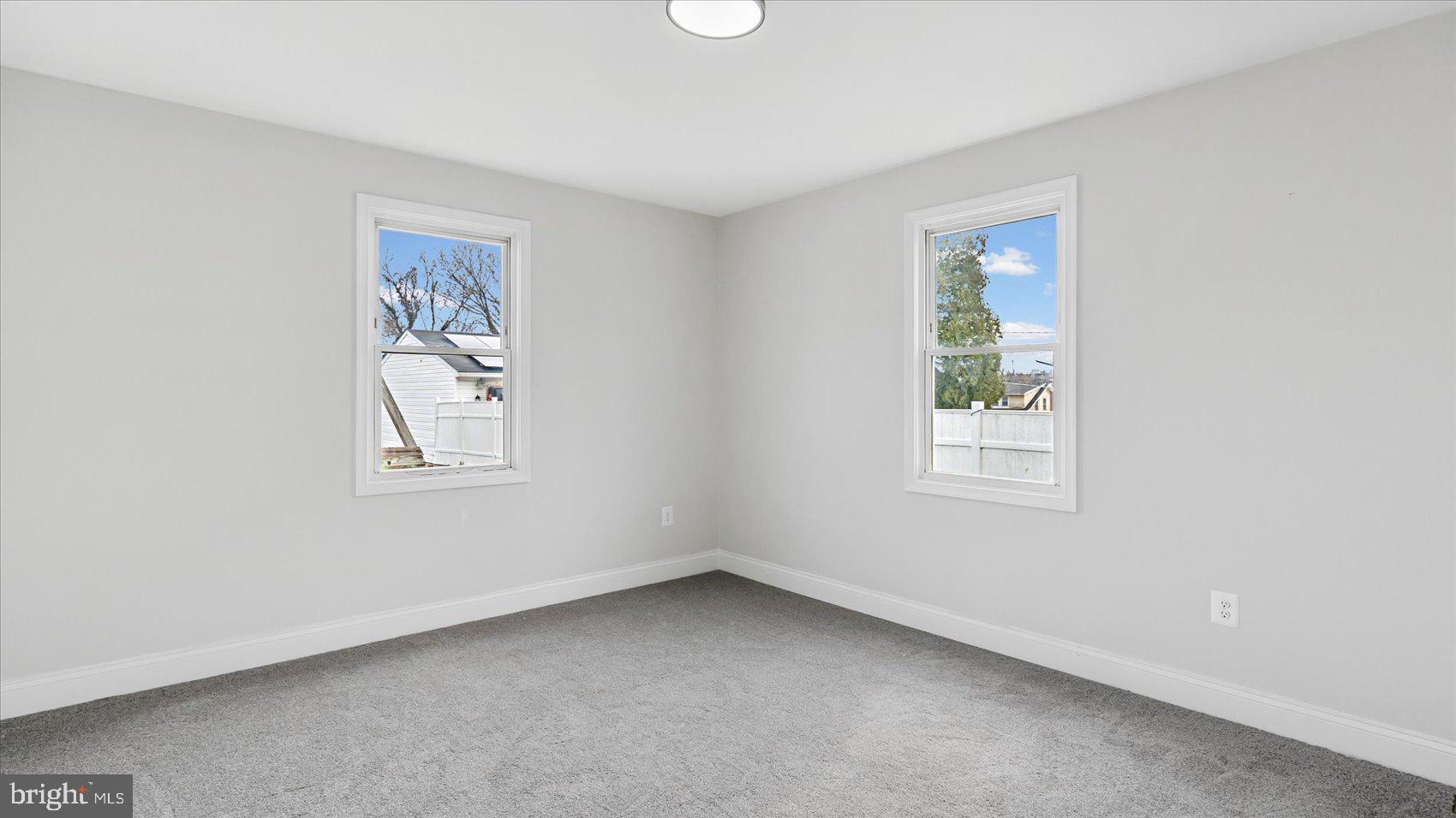 BROAD ACRES - Residential