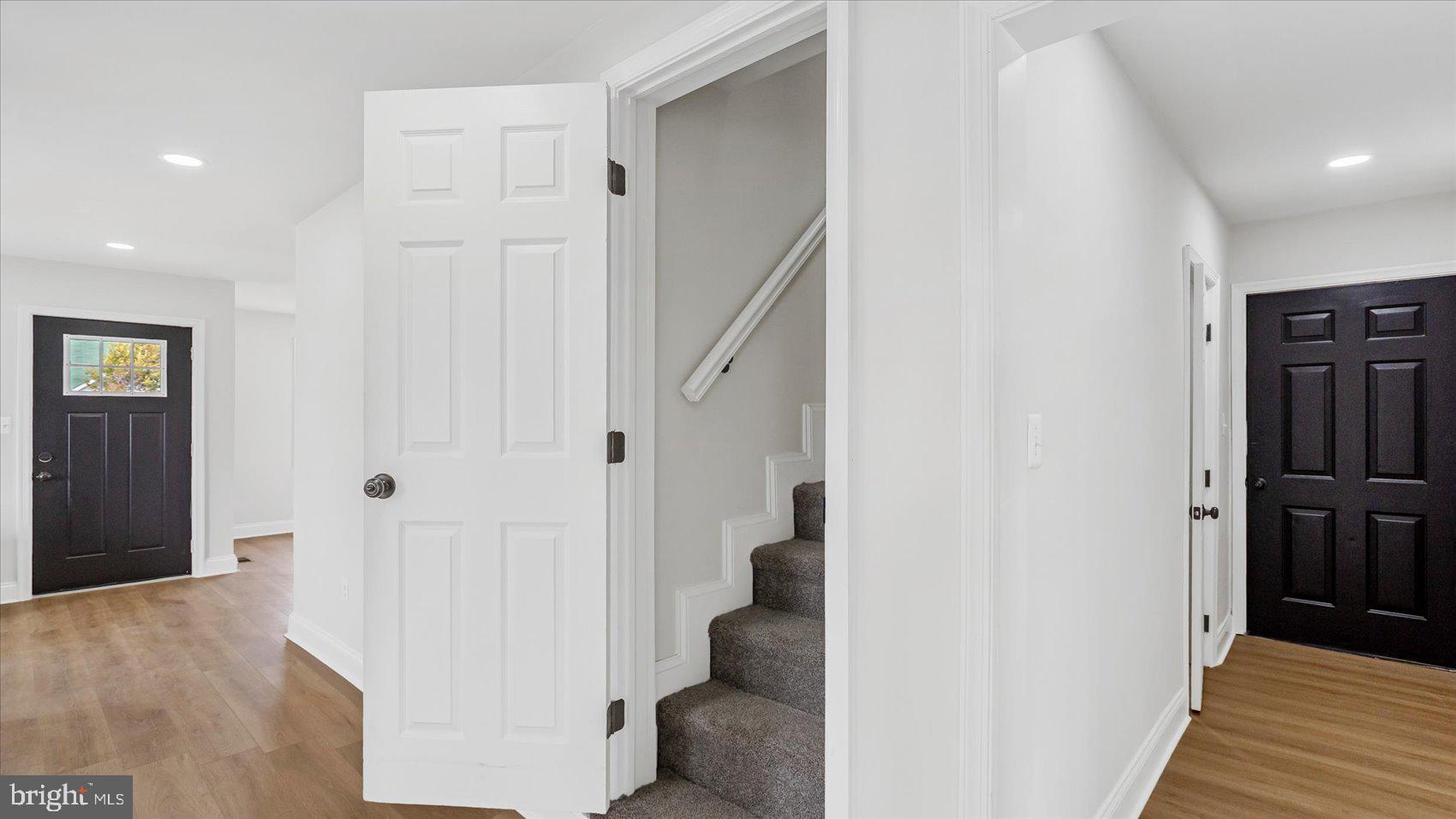 BROAD ACRES - Residential