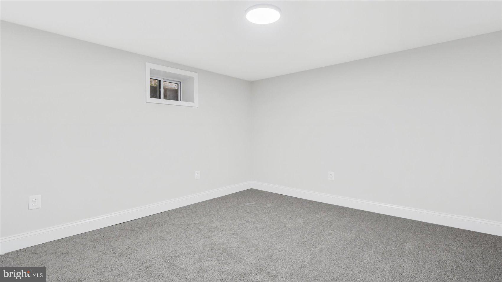 BROAD ACRES - Residential