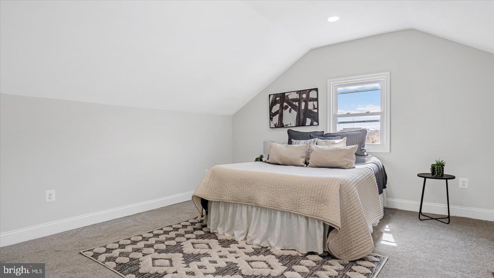 BROAD ACRES - Residential