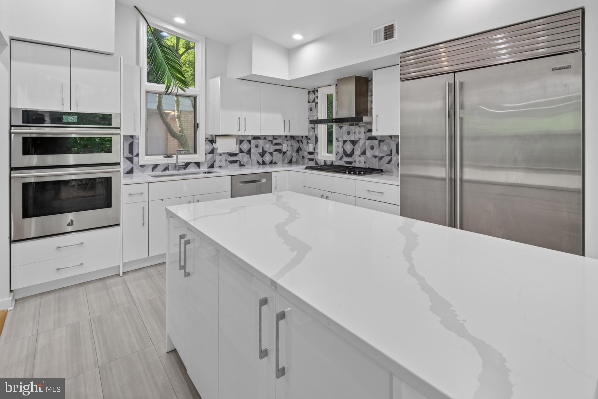 24 WHITE OAK DRIVE