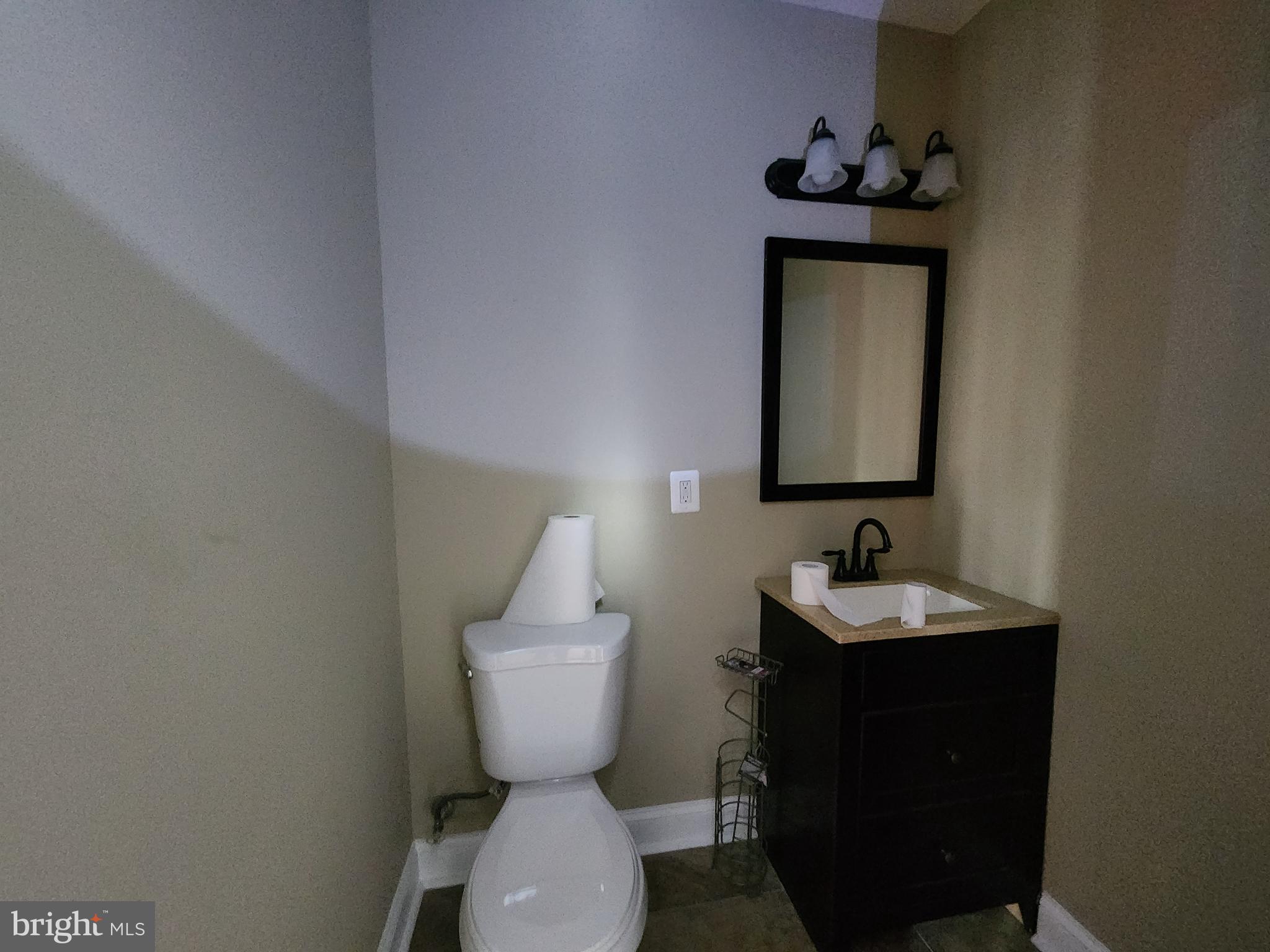 BROADWAY EAST - Residential