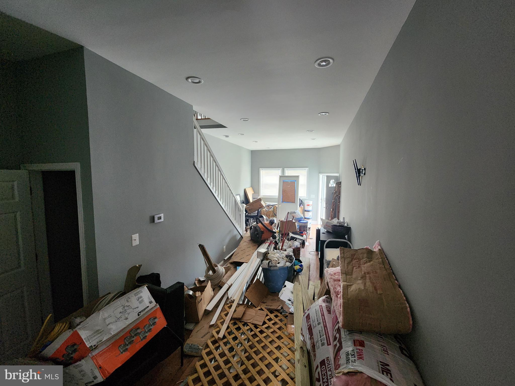 BROADWAY EAST - Residential