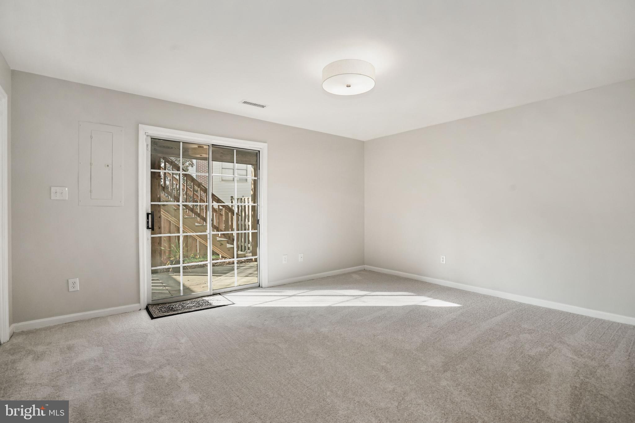 TOWNES OF HILLWOOD - Residential