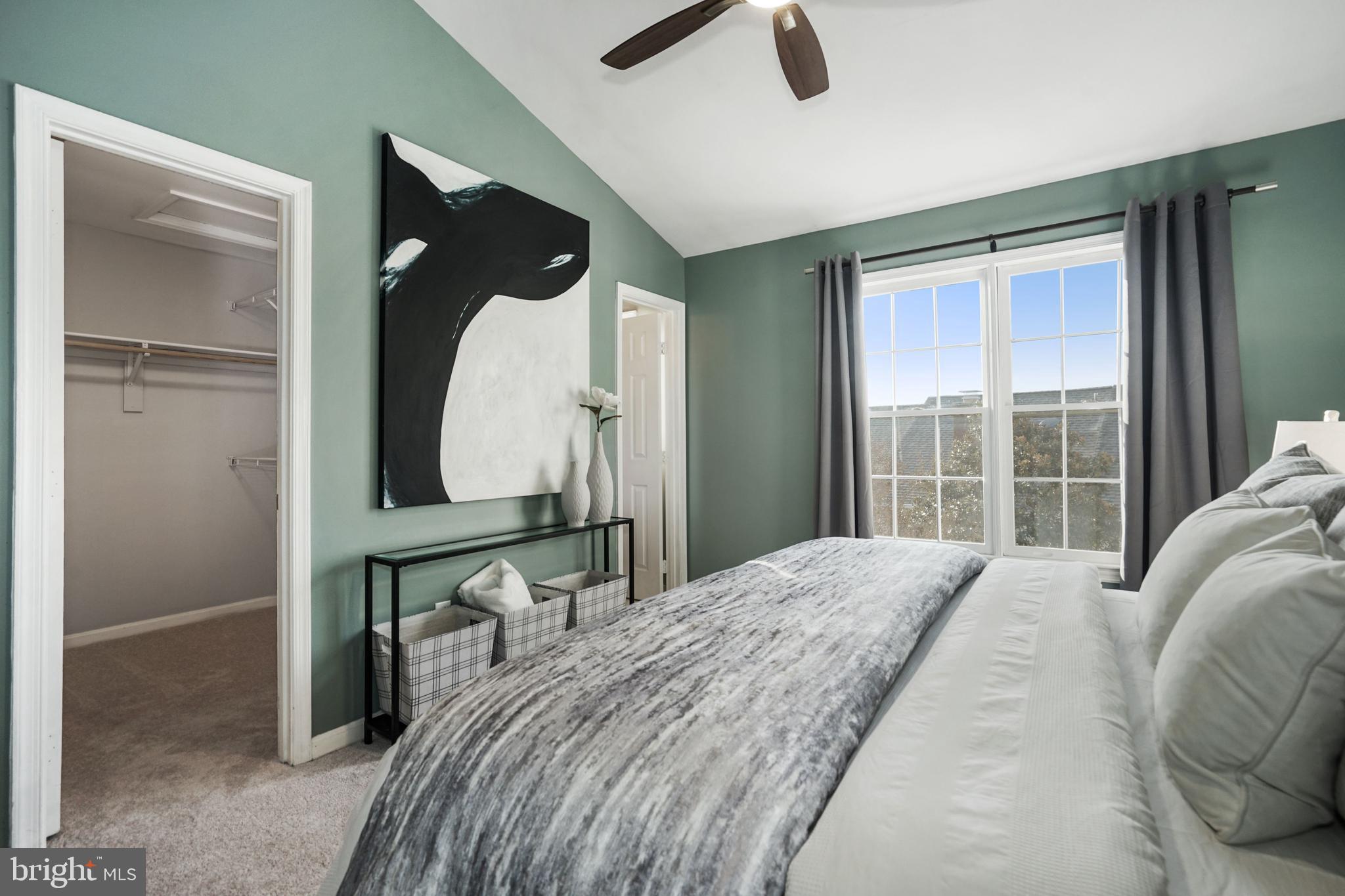 TOWNES OF HILLWOOD - Residential