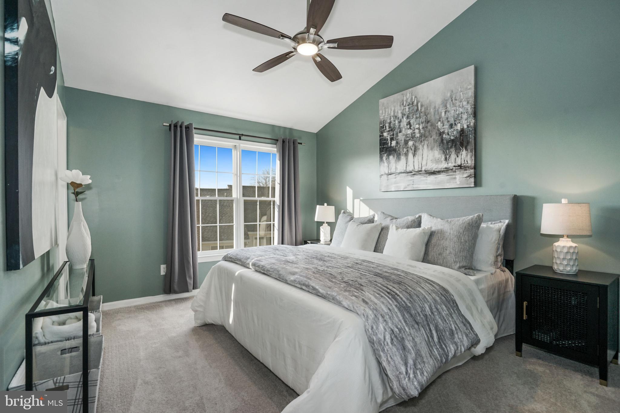 TOWNES OF HILLWOOD - Residential