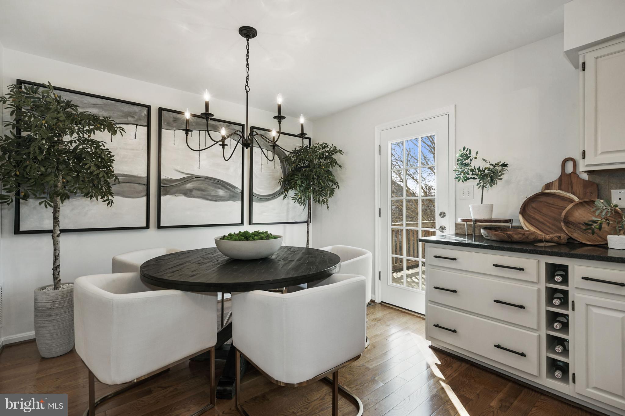 TOWNES OF HILLWOOD - Residential