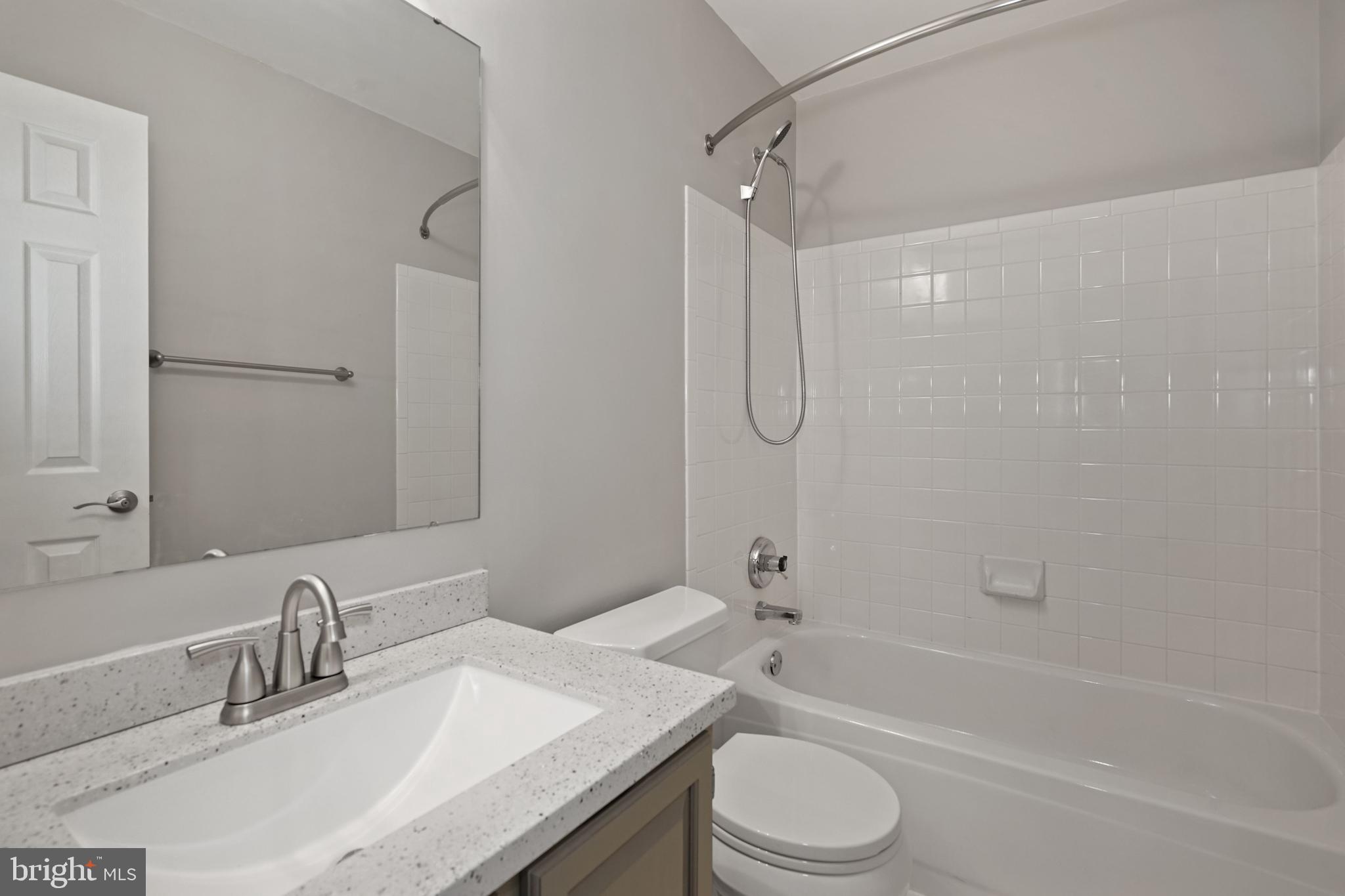 TOWNES OF HILLWOOD - Residential