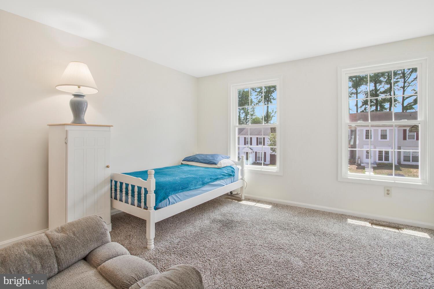 CLOVERLEAF - Residential