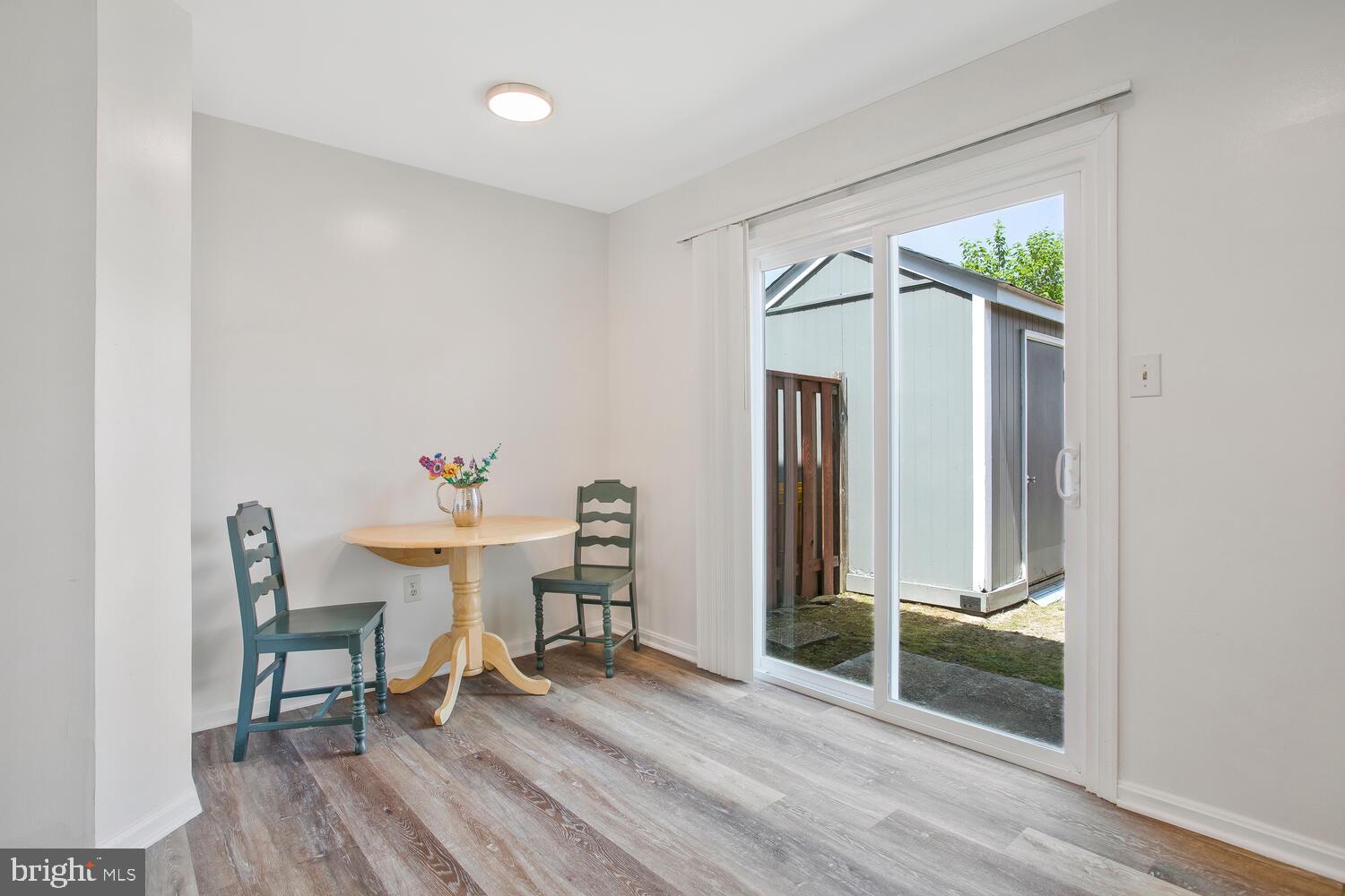 CLOVERLEAF - Residential