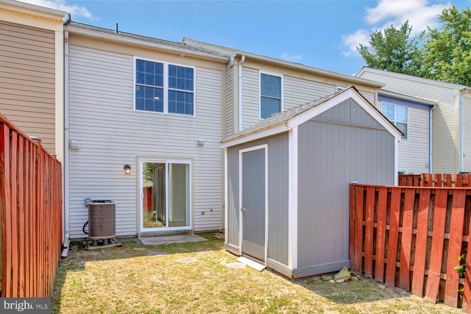 CLOVERLEAF - Residential