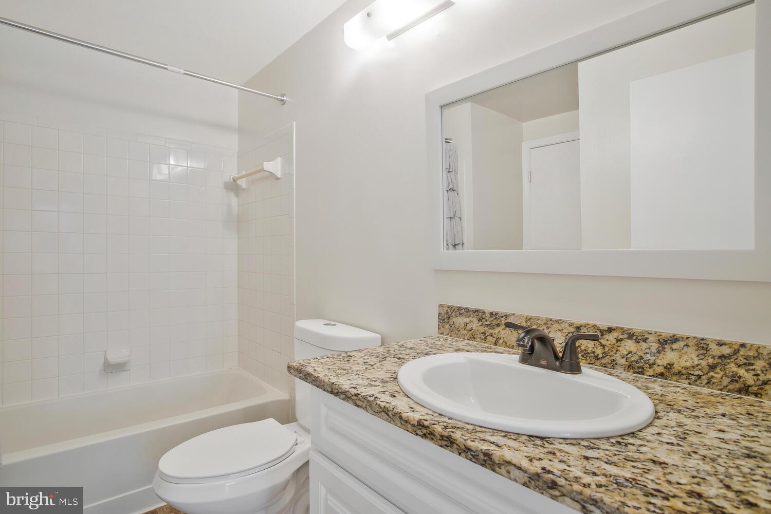 CLOVERLEAF - Residential