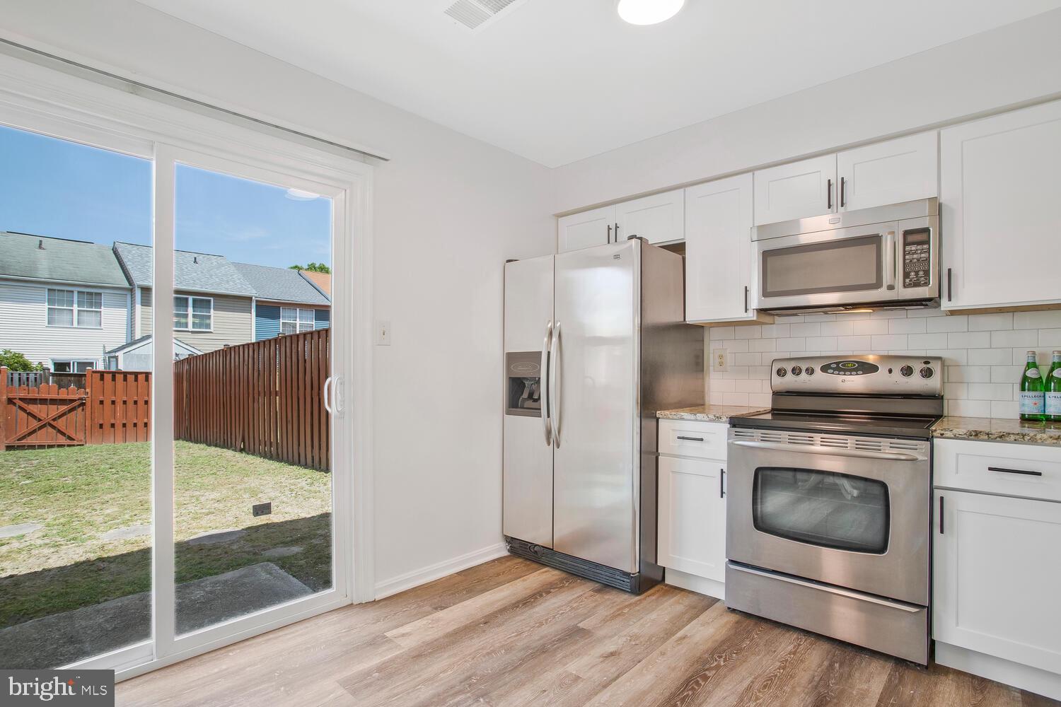 CLOVERLEAF - Residential