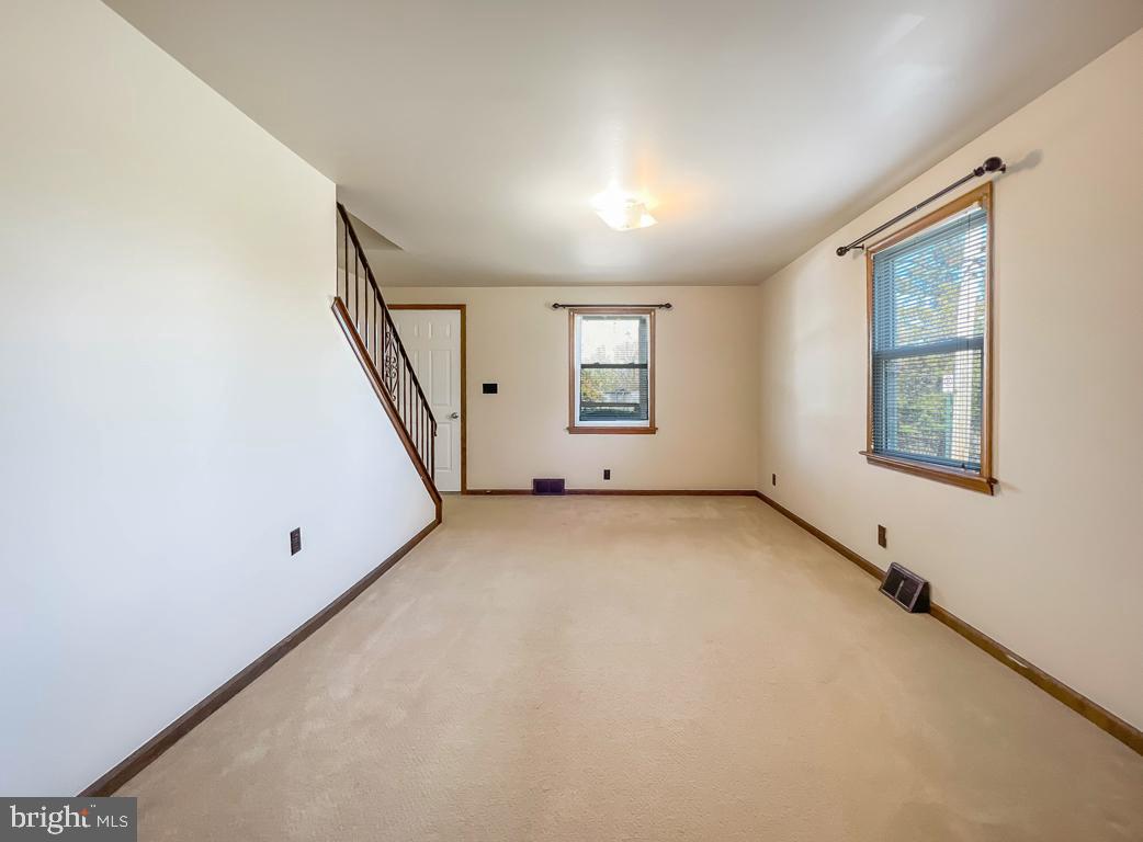 NON AVAILABLE - Residential Lease