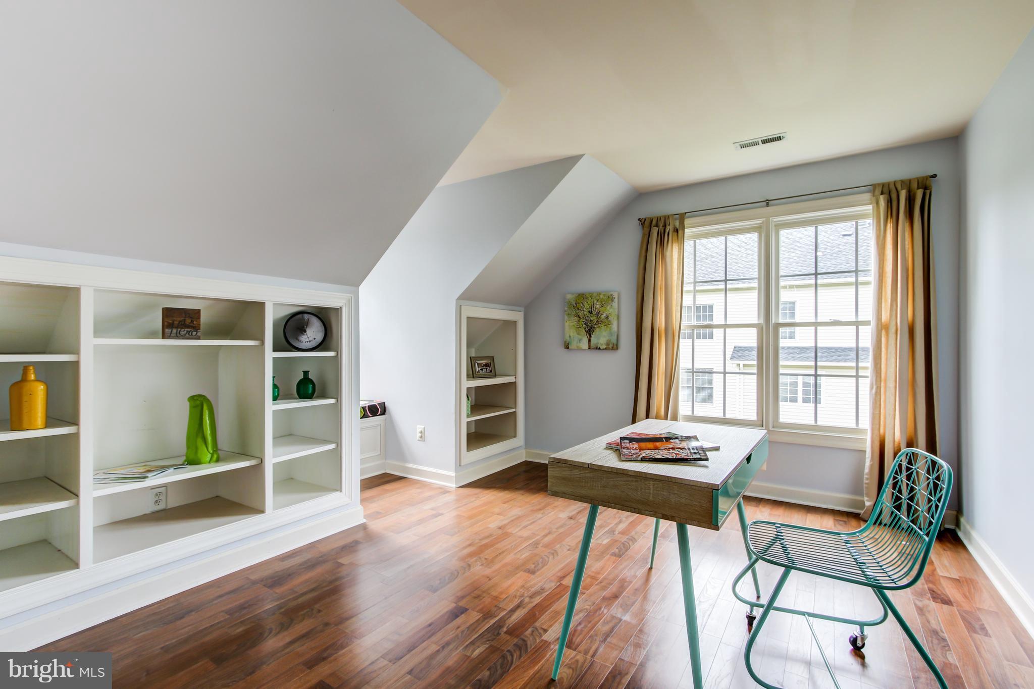 POTOMAC STATION - Residential