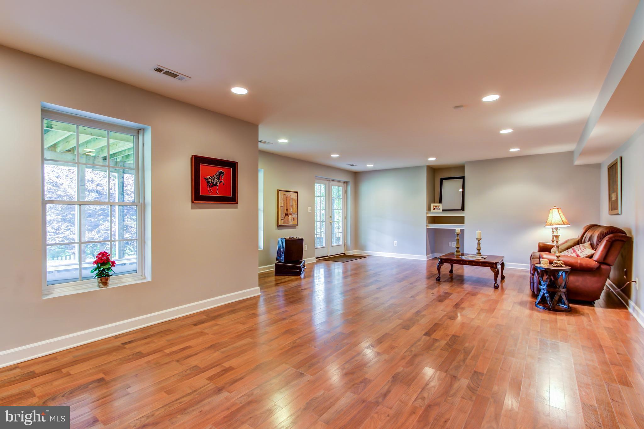 POTOMAC STATION - Residential