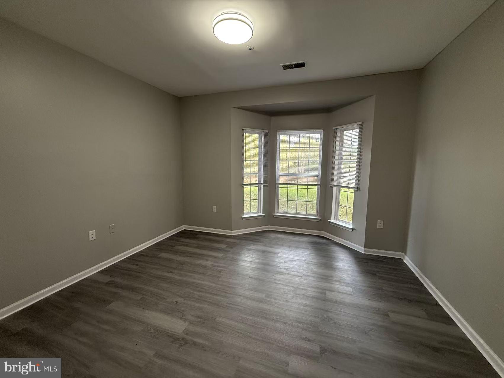 SILVERBROOK FARMS - Residential