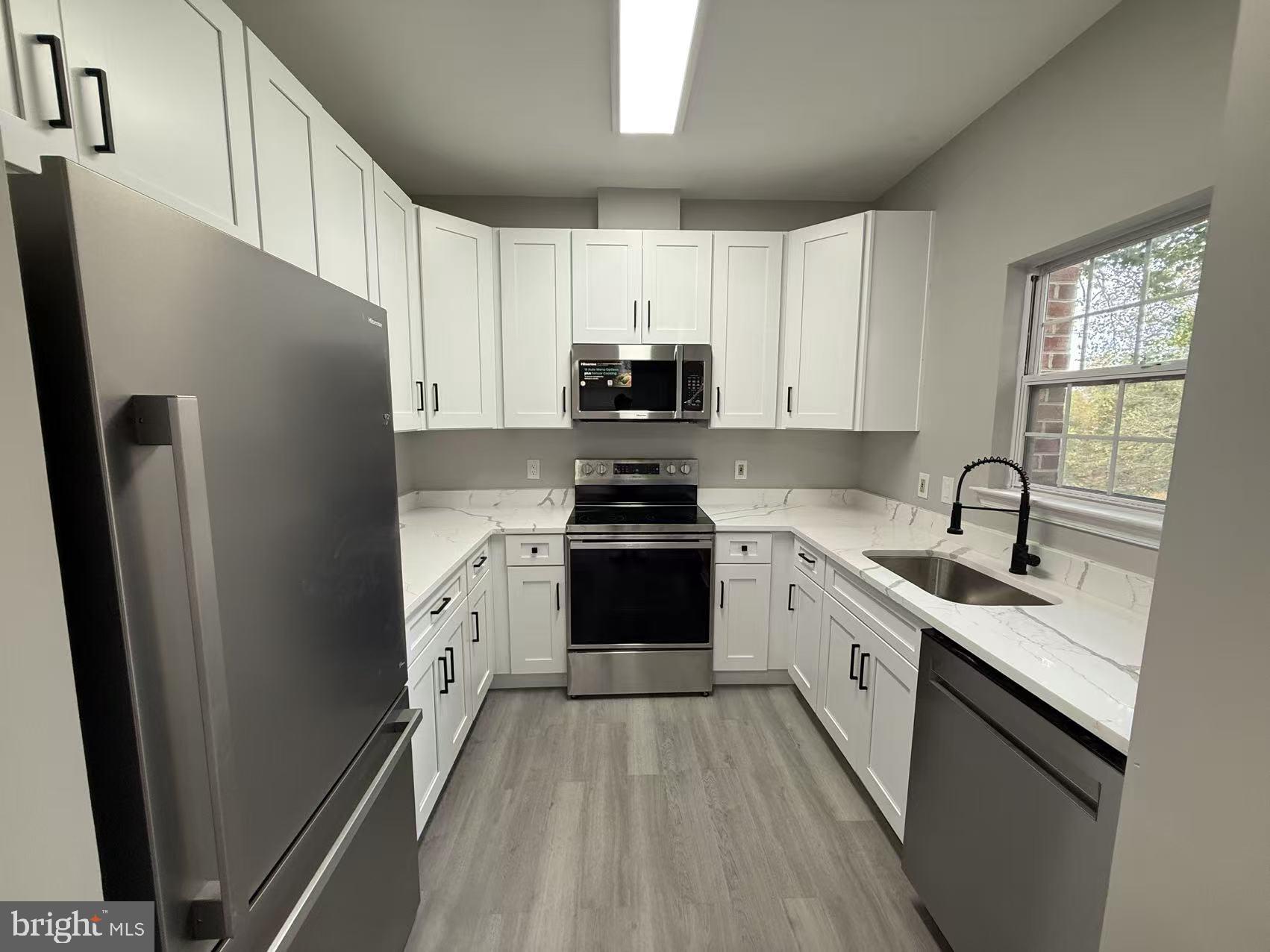 SILVERBROOK FARMS - Residential