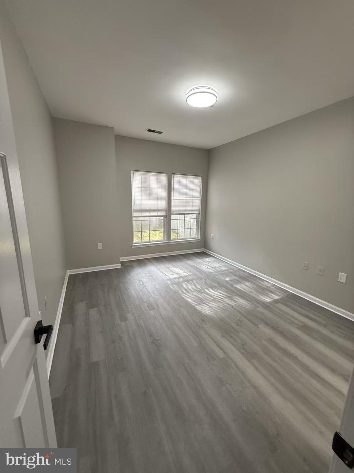 SILVERBROOK FARMS - Residential