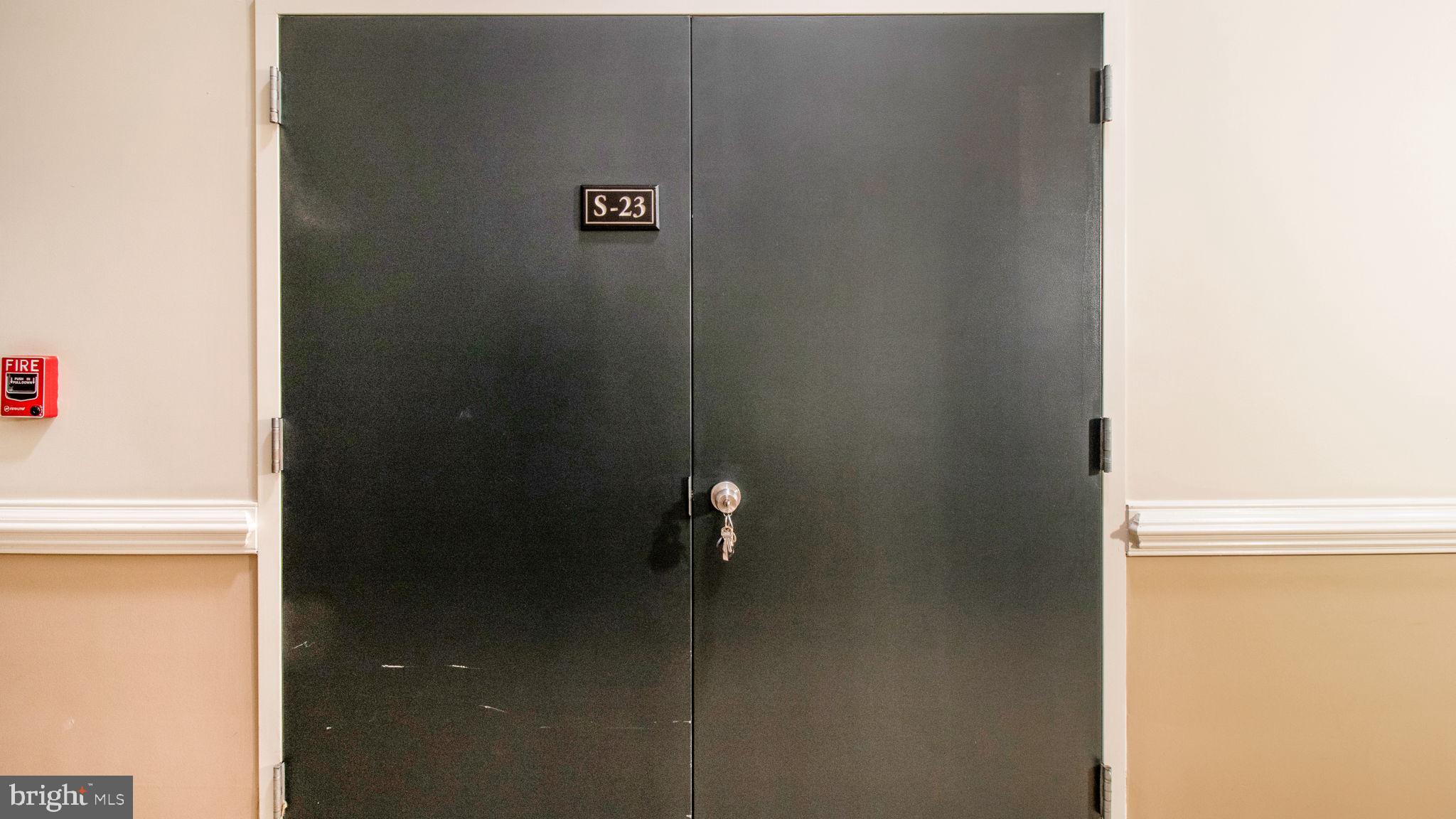 COLONNADE AT KENTLANDS - Residential