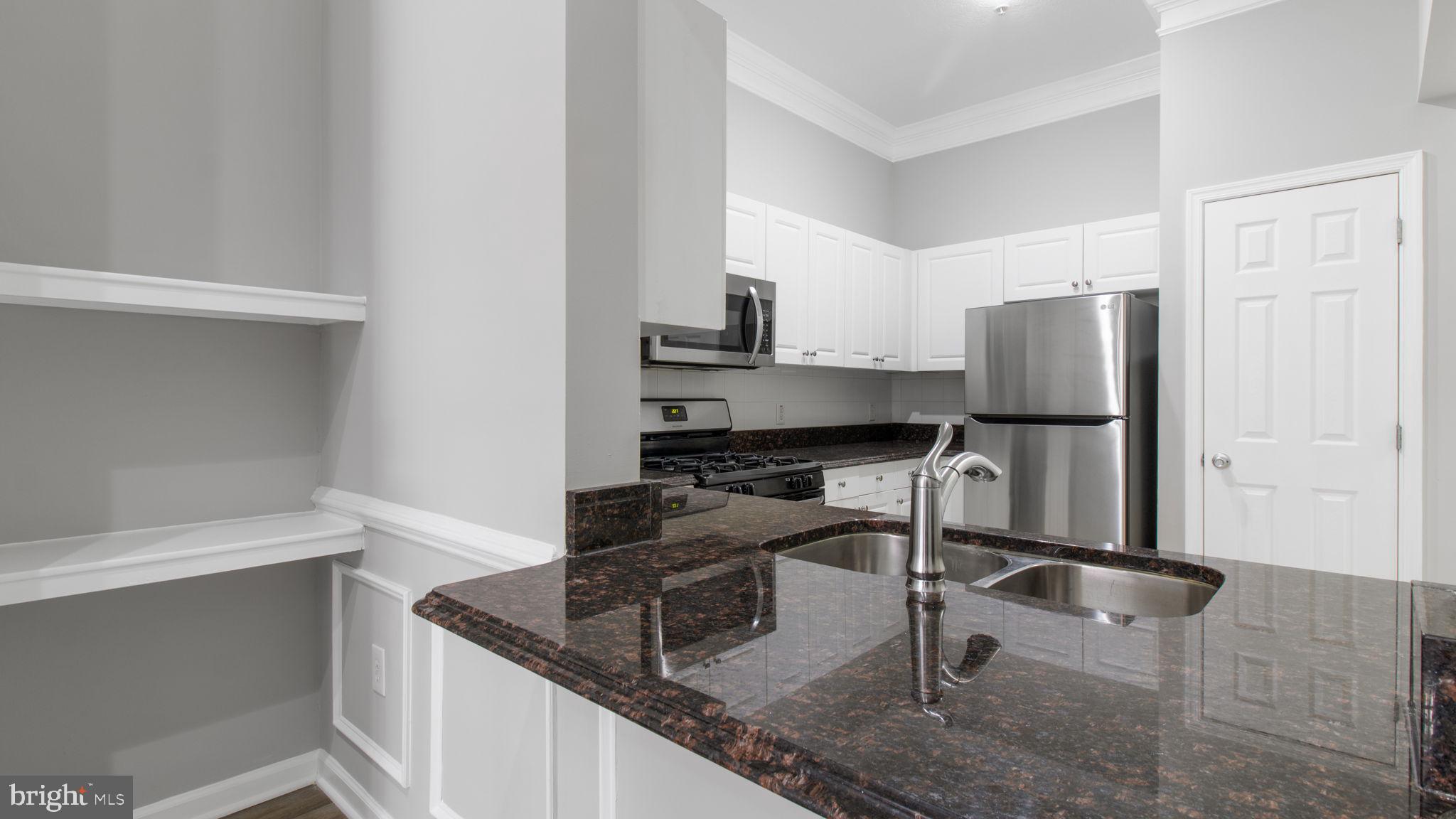 COLONNADE AT KENTLANDS - Residential